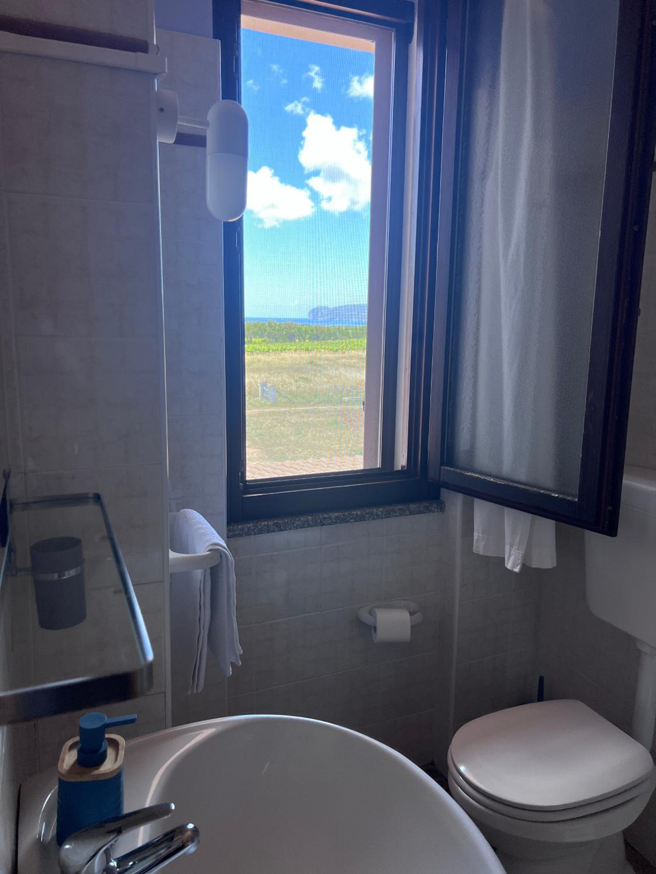 Double Room with Sea View photo 2