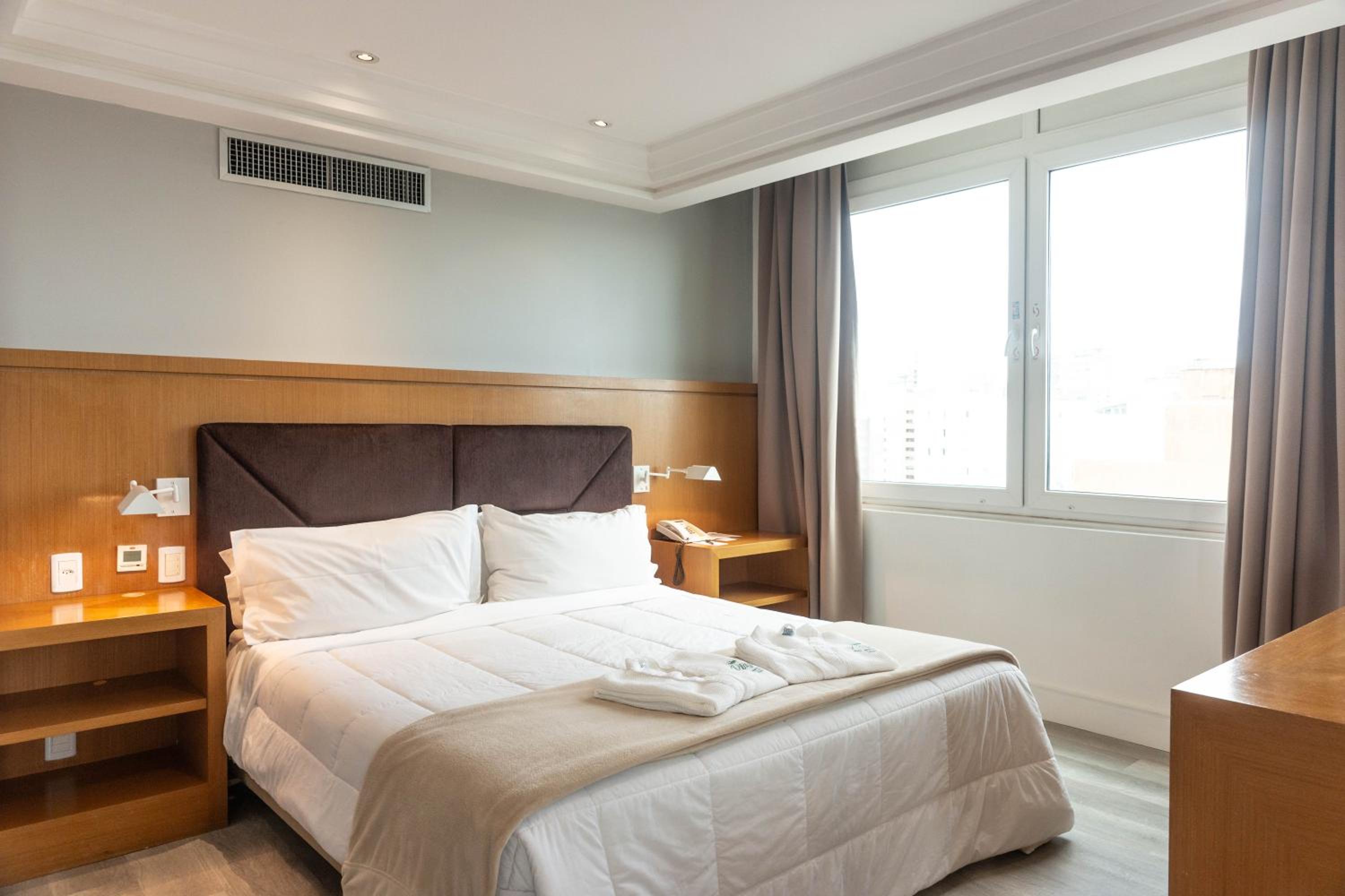 Executive Suite with Double Bed - Photo 19