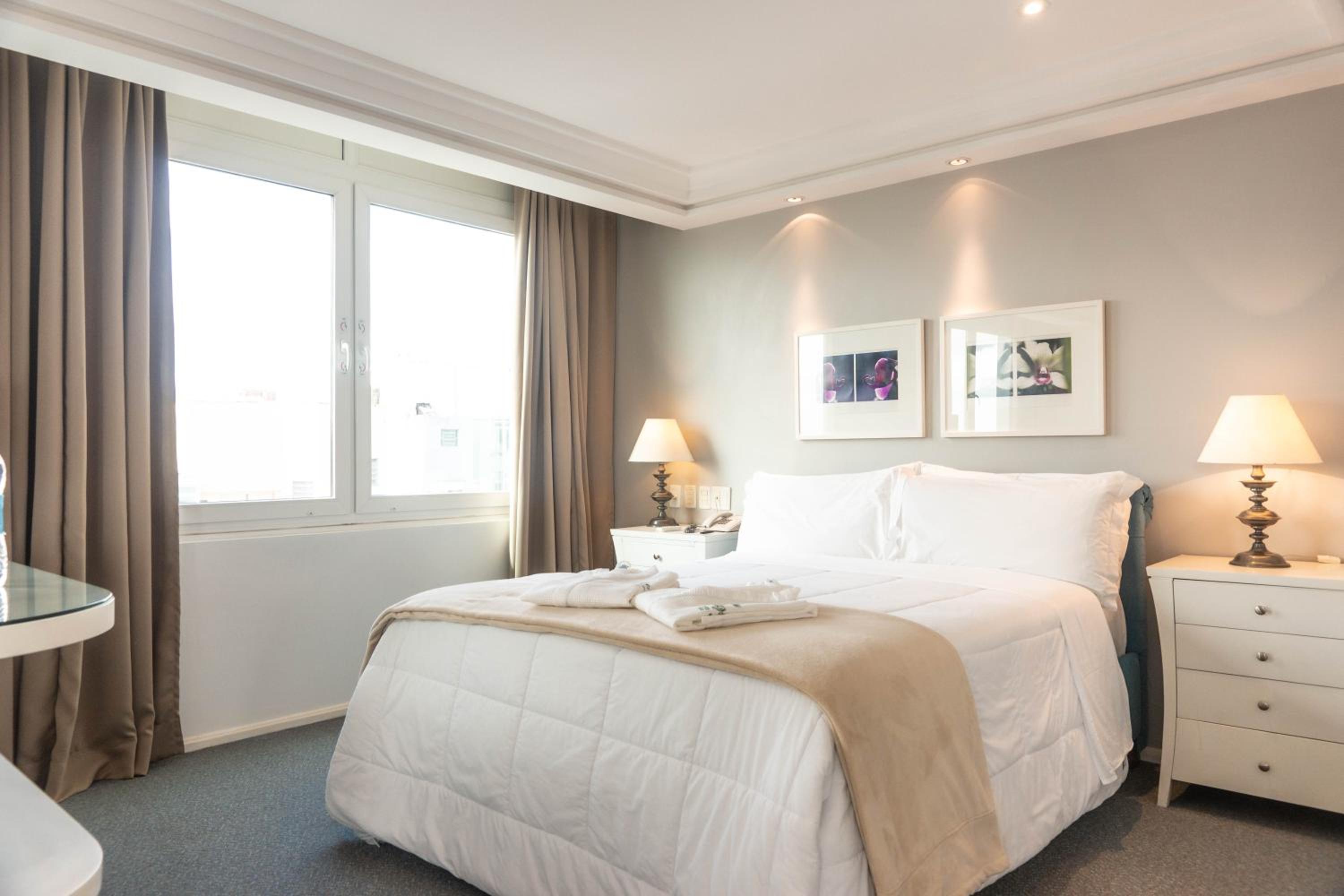 Executive Suite with Double Bed - Photo 13