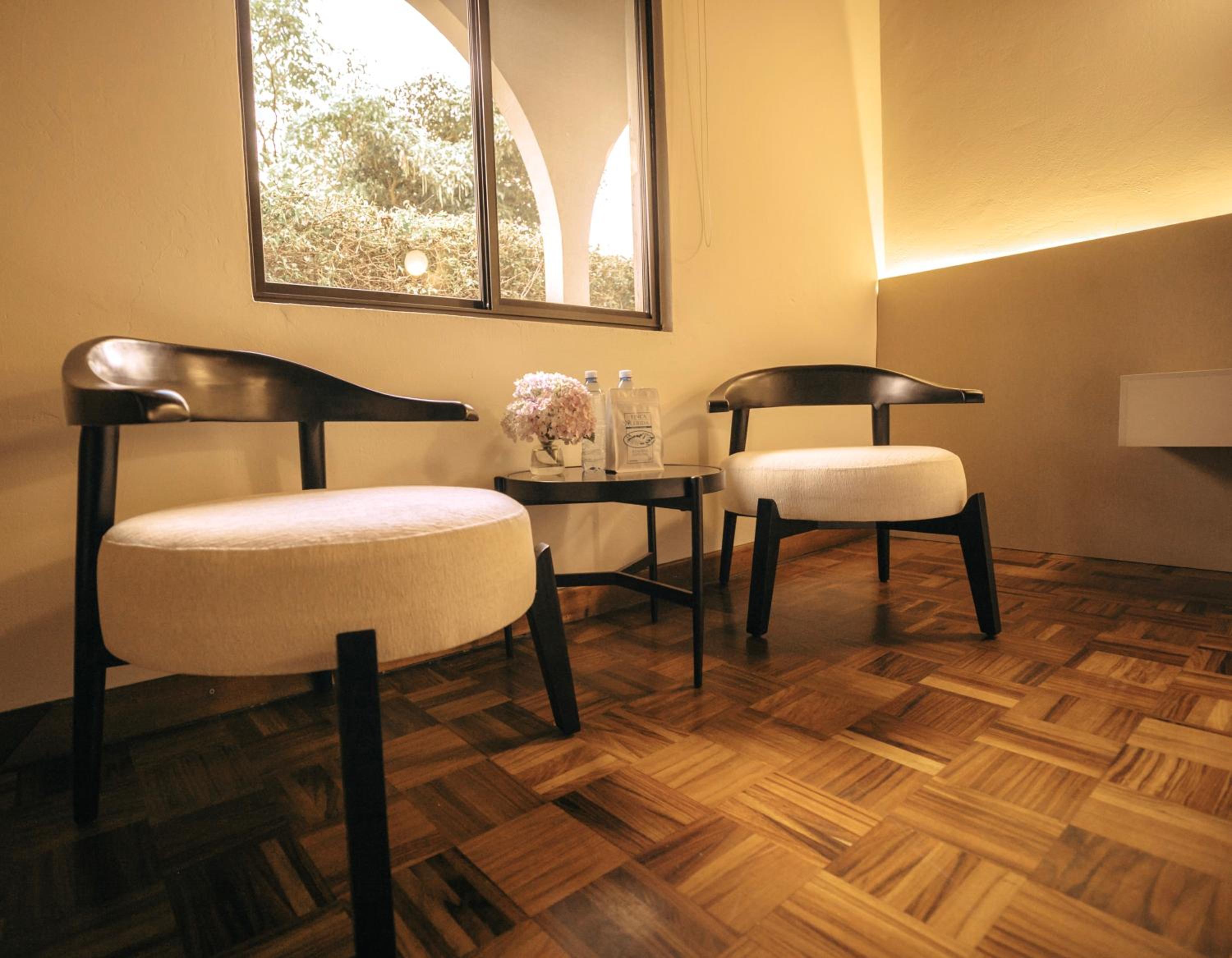 Deluxe King Room photo 3