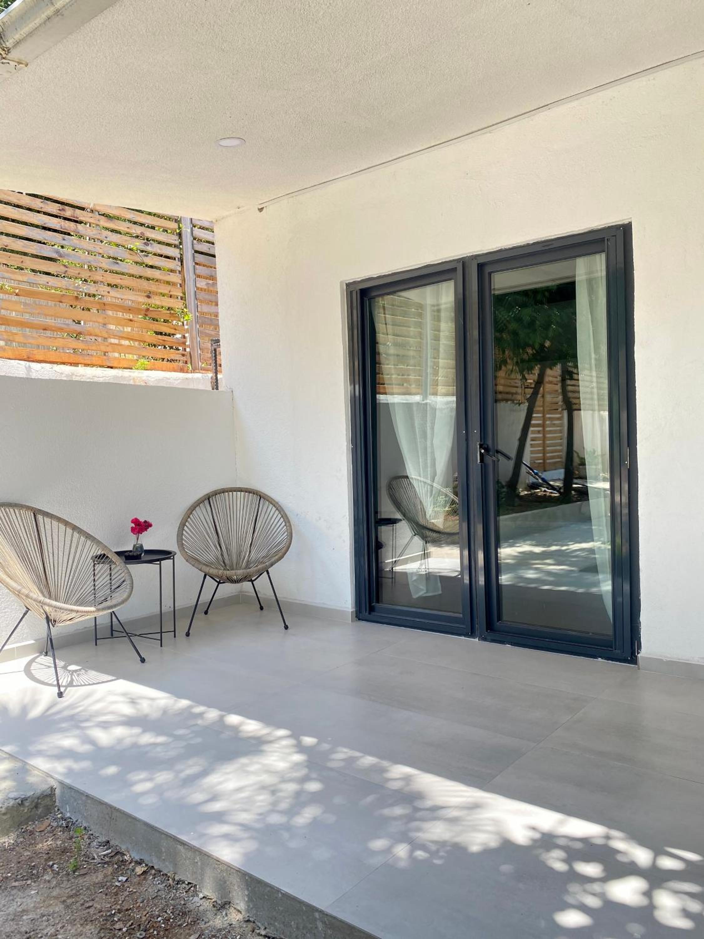 Double Room with Patio photo 2