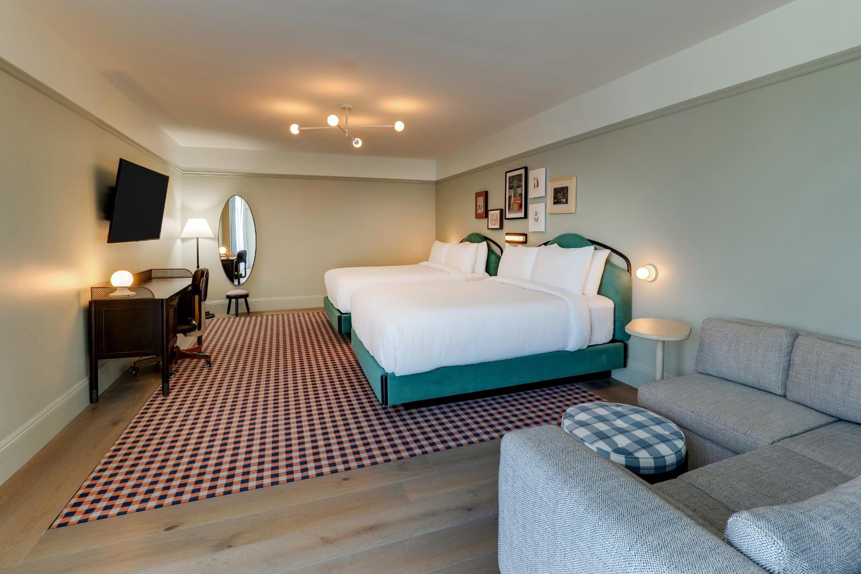 Junior Queen Suite with Sofa Bed