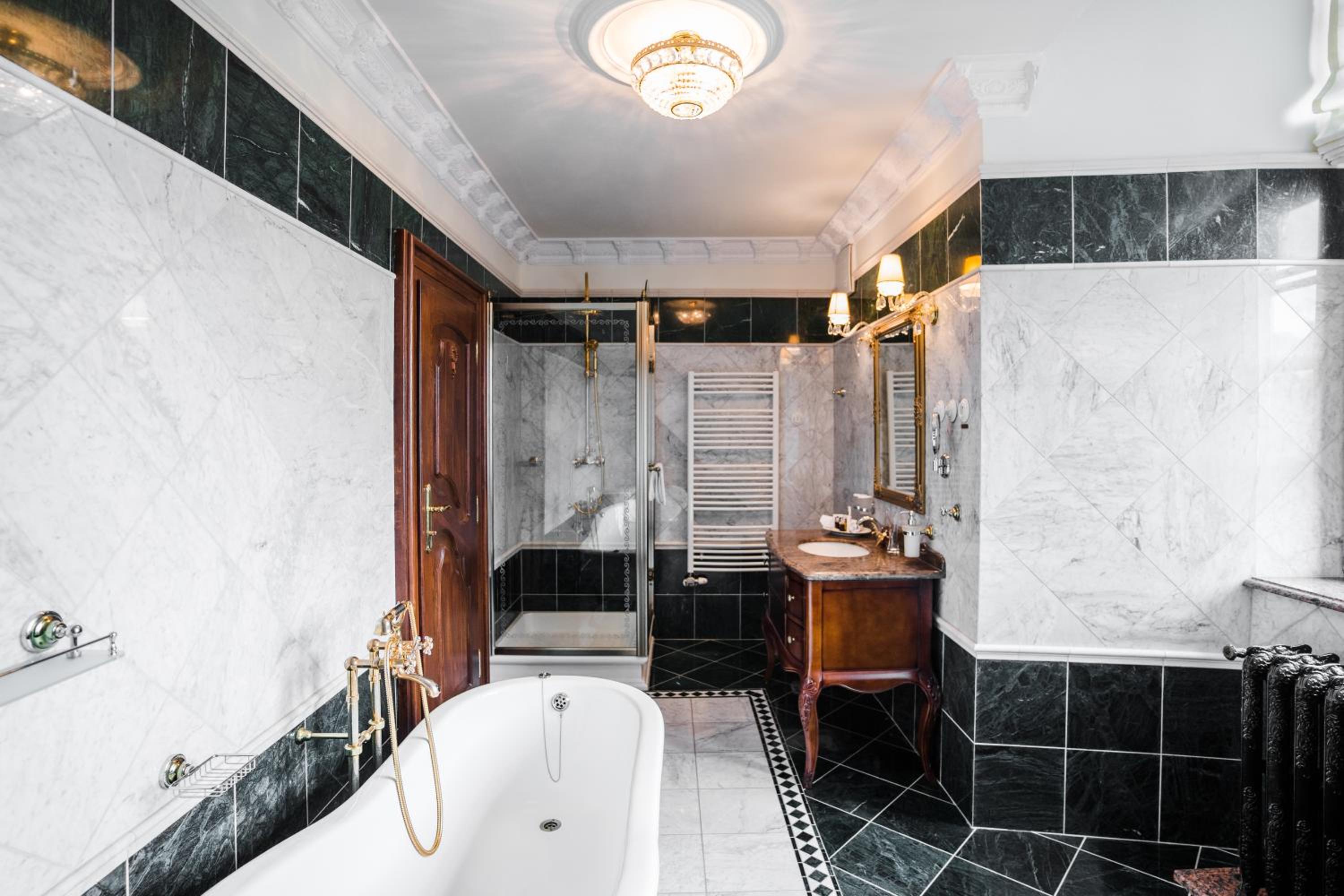 Royal Apartment photo 3