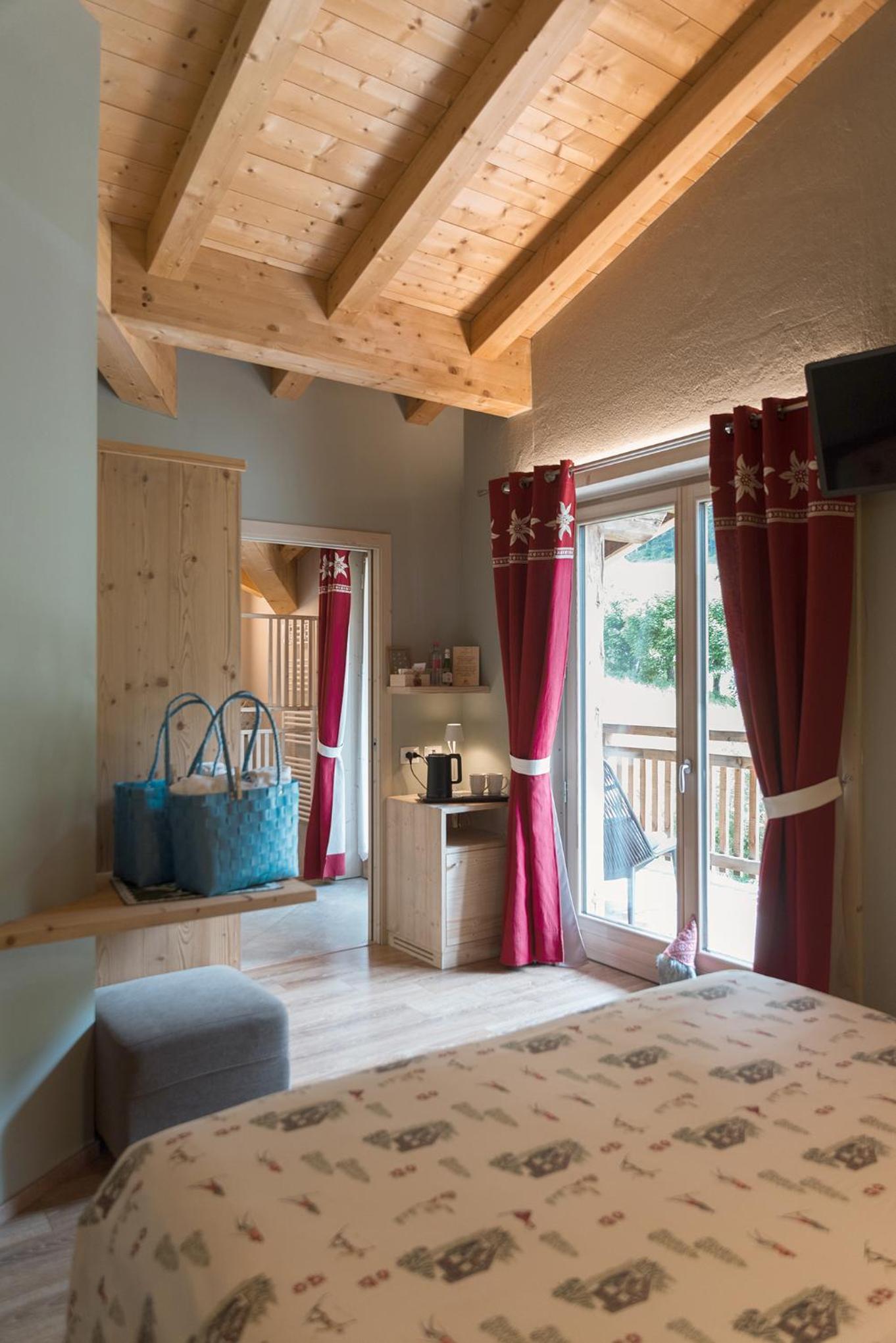 Superior Double or Twin Room - Photo 1