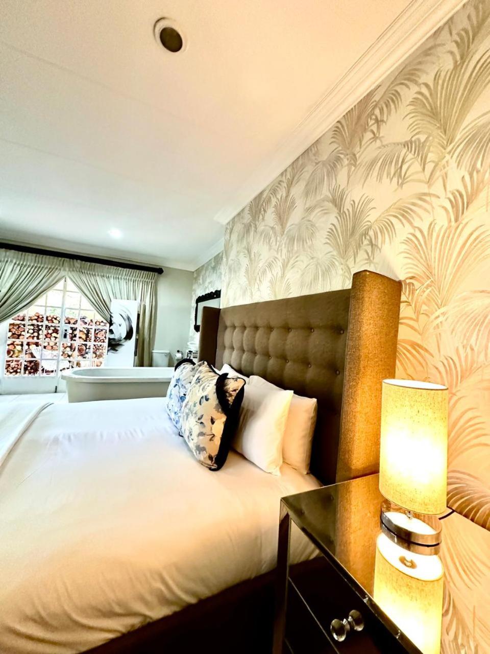 King Room with Garden View photo 3