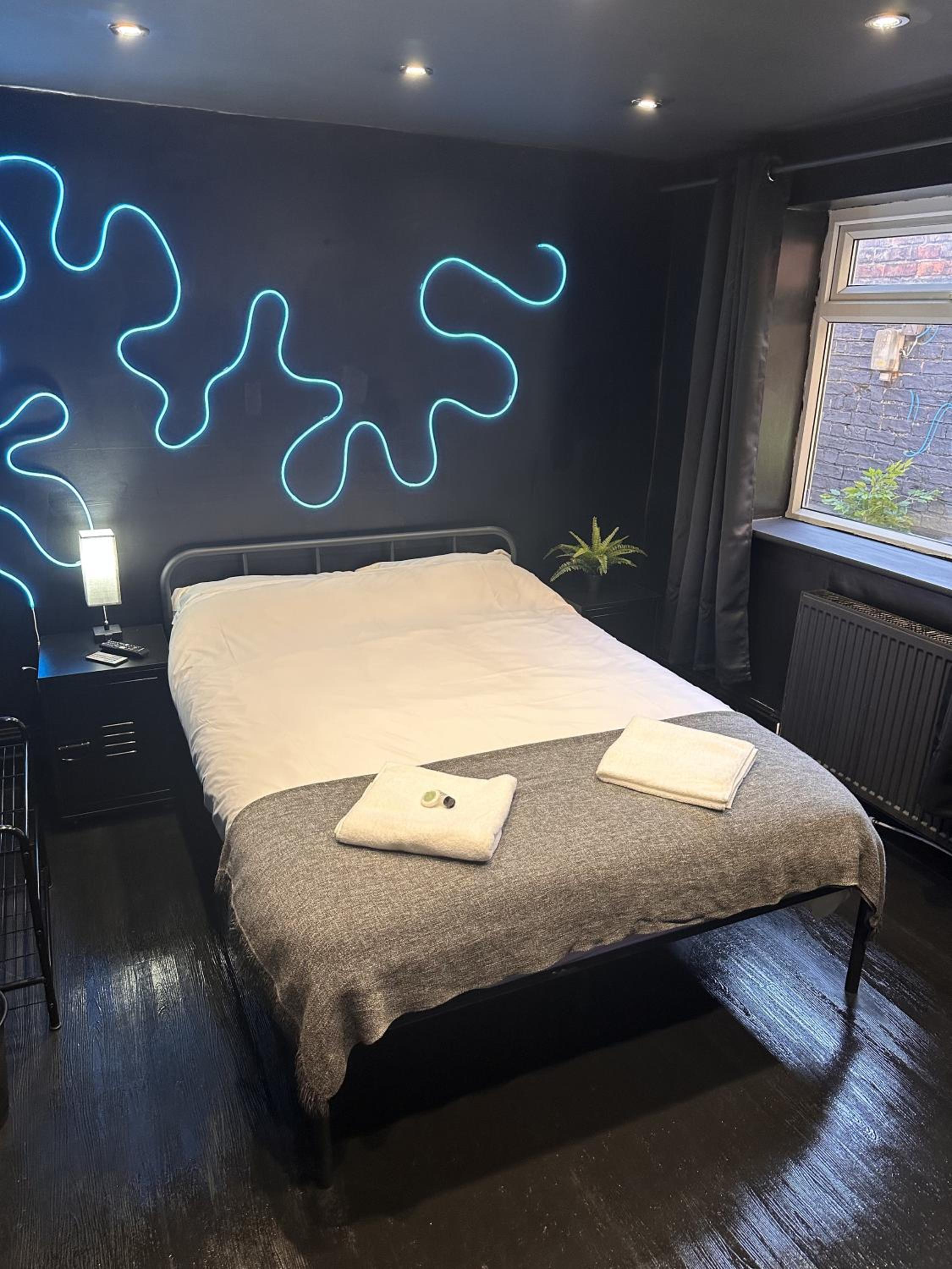 Double Room with Shared Bathroom
