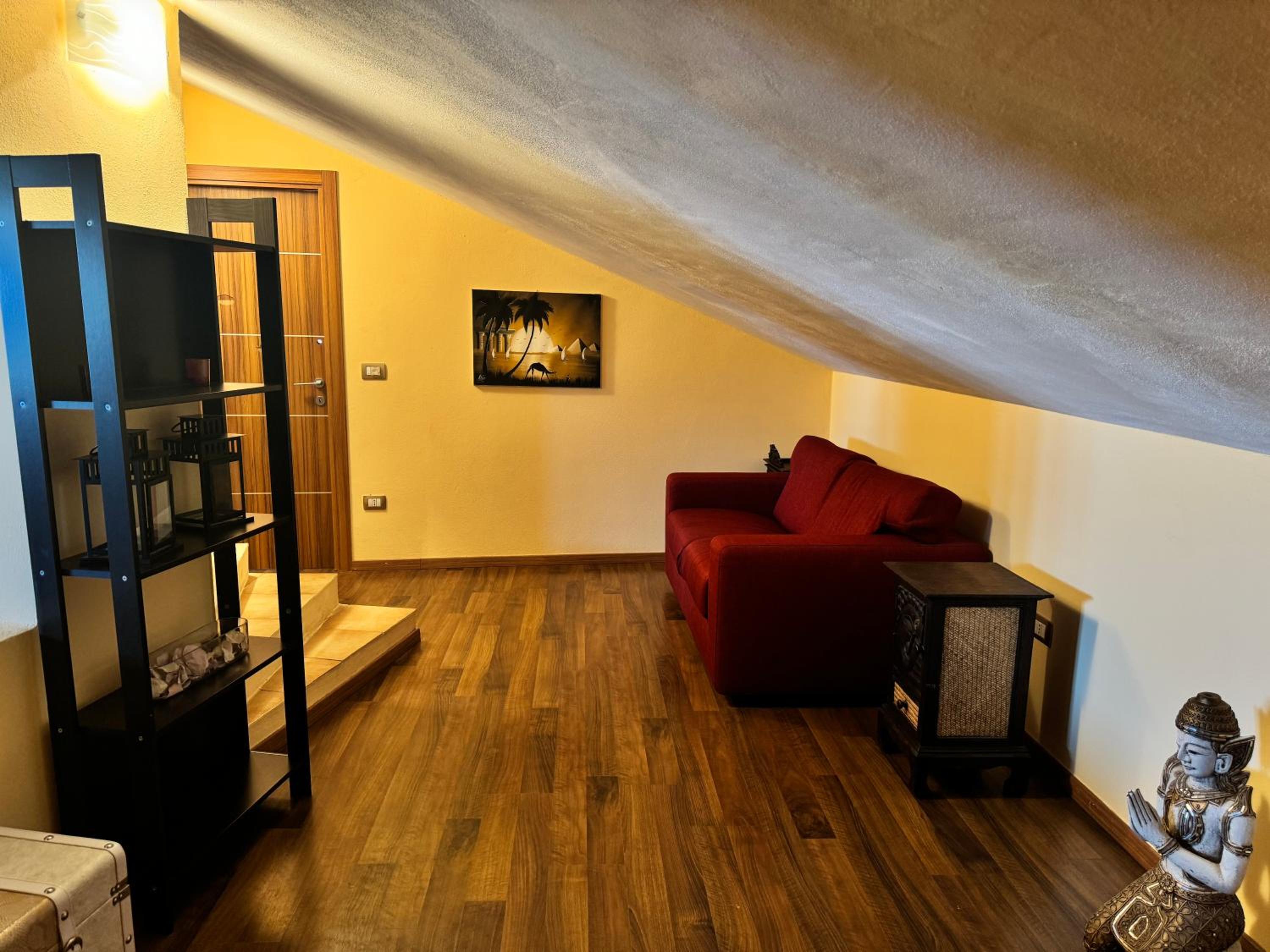 Two-Bedroom Apartment With Balcony And Terrace photo 2
