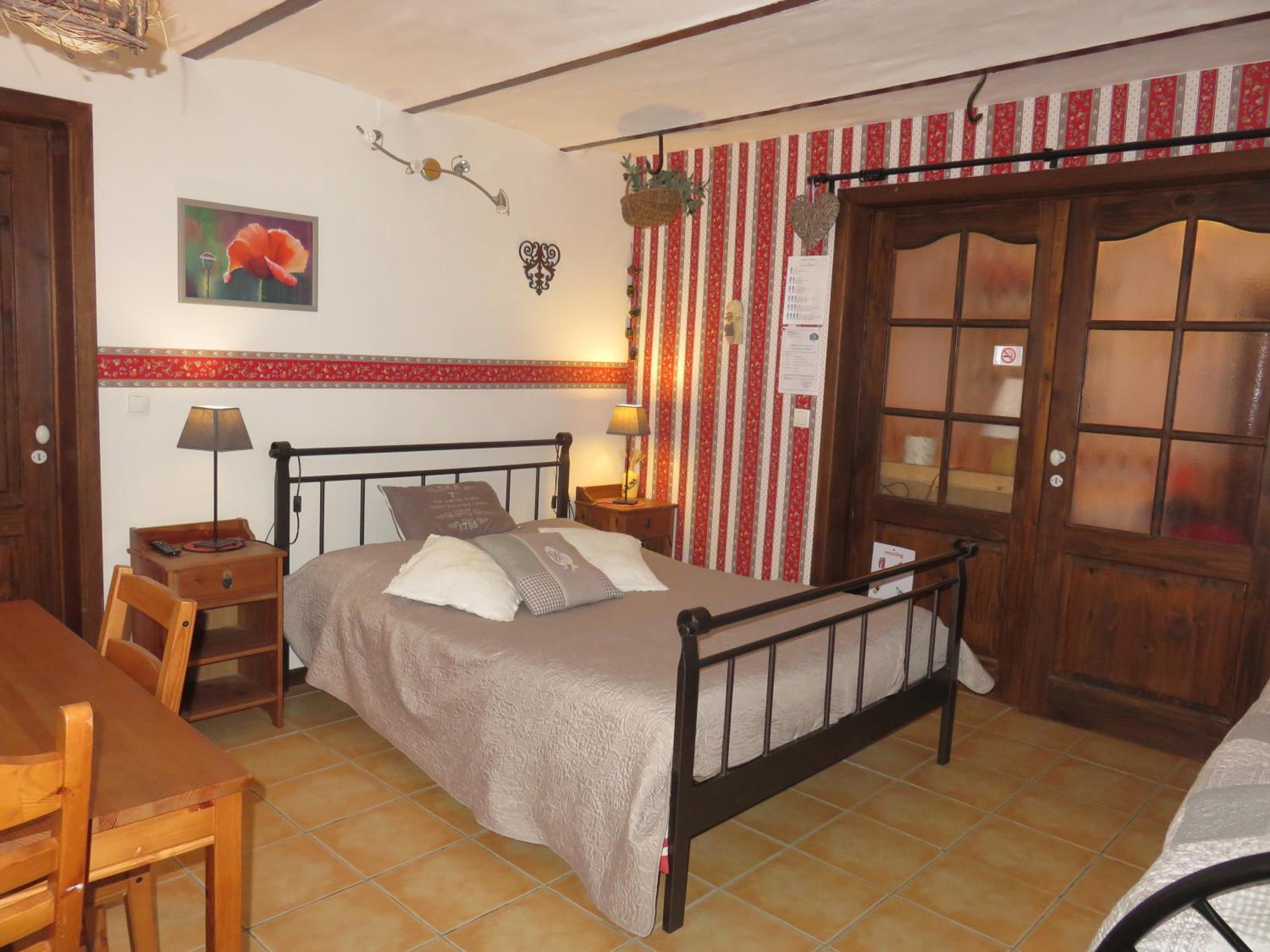 Triple Room with Private Bathroom photo 2