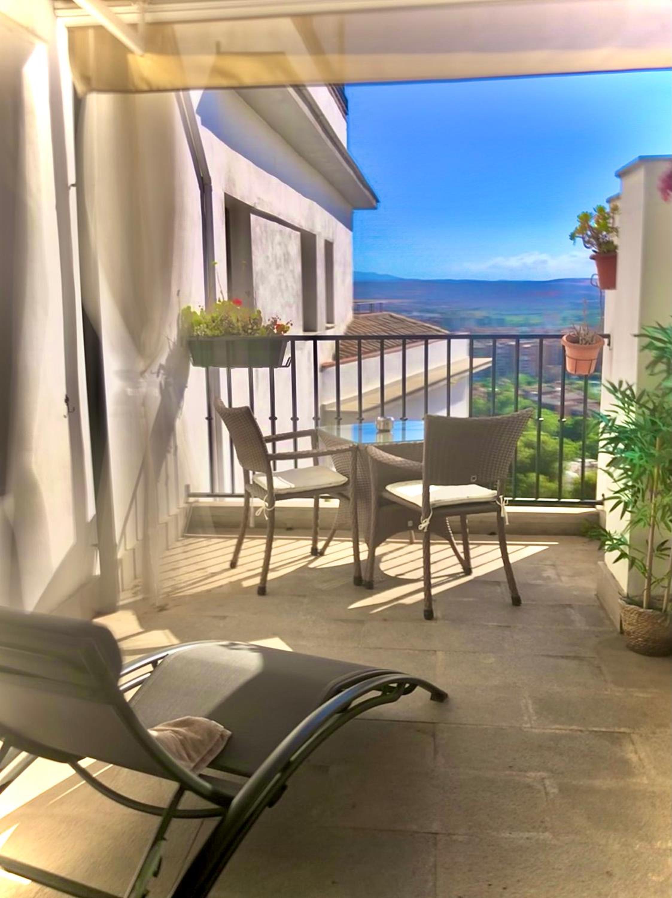 Superior Double or Twin Room with Terrace - Photo 8