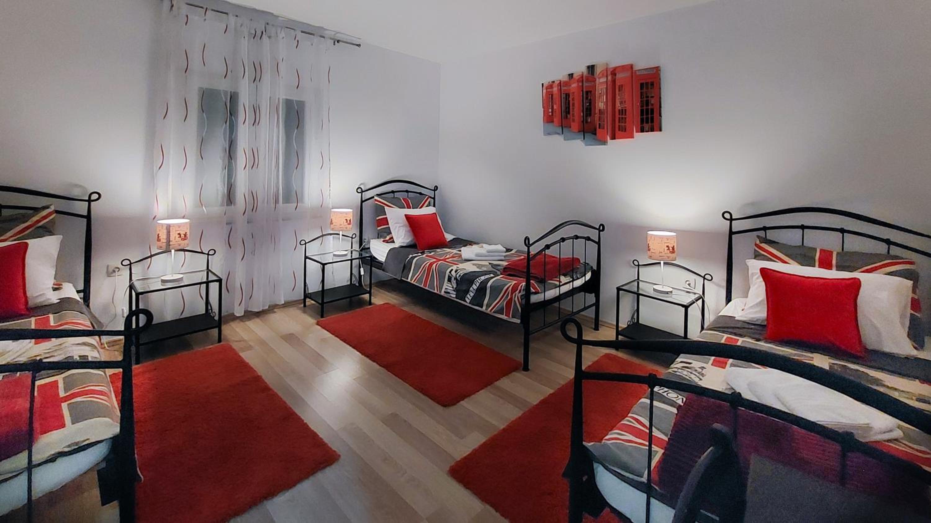 Two-Bedroom Apartment with Terrace and Sea View photo 1