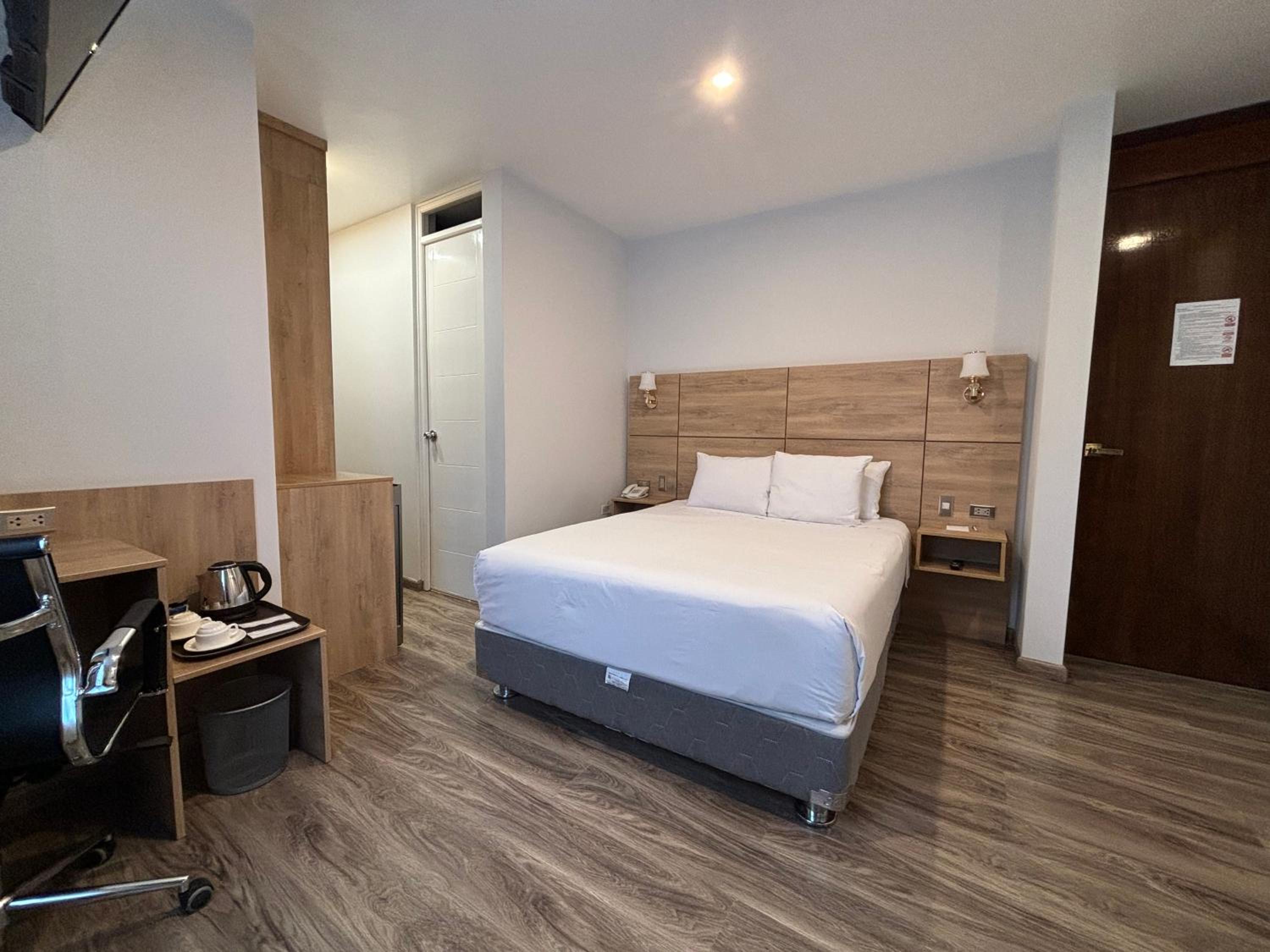 Superior Queen Room