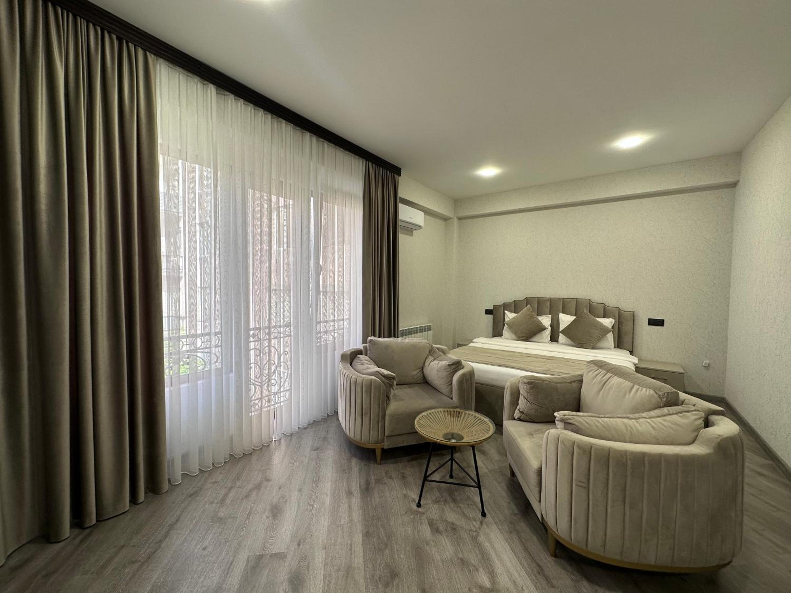 Executive Suite