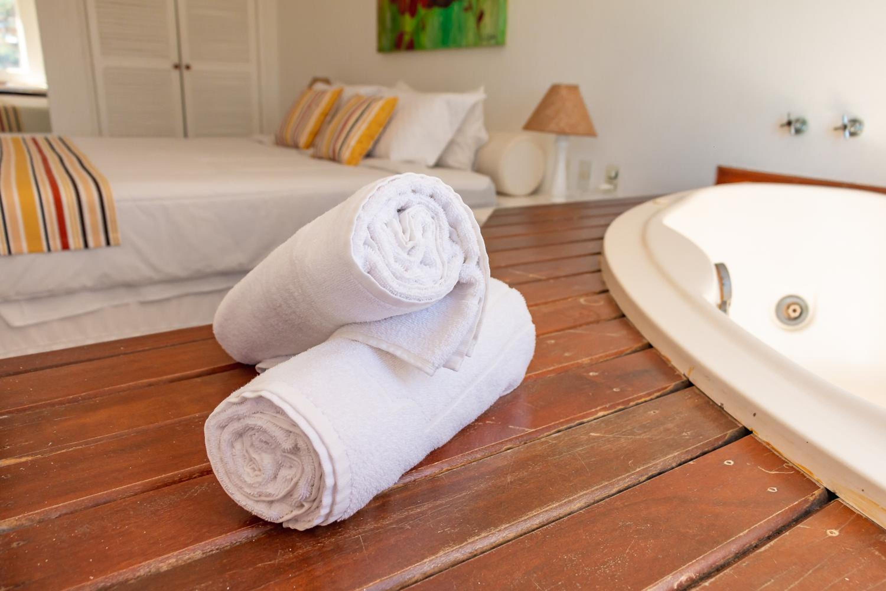 King Suite with Spa Bath photo 3
