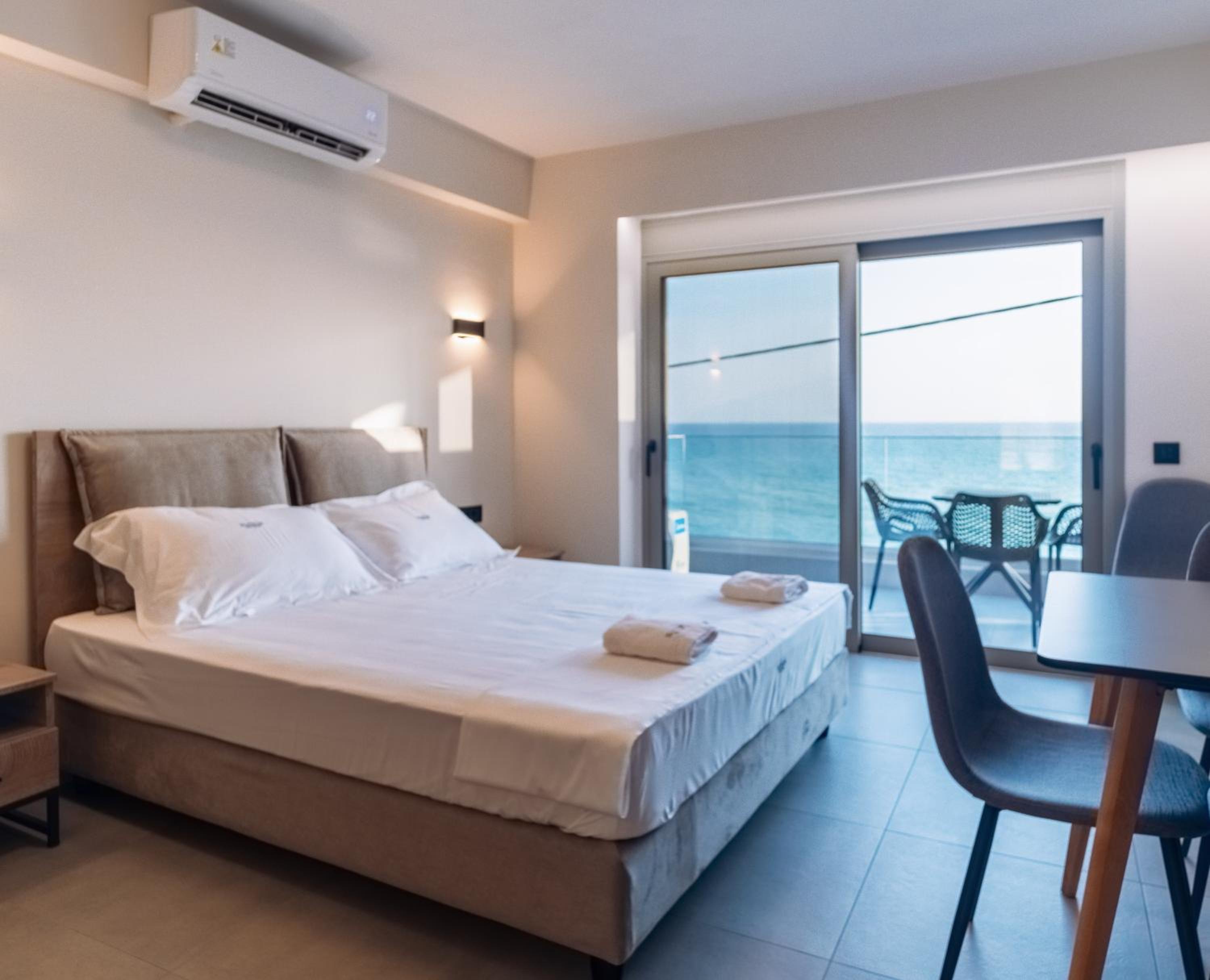 Two-Bedroom Apartment with Terrace and Sea View