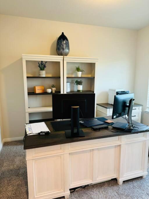 Four-Bedroom House photo 2