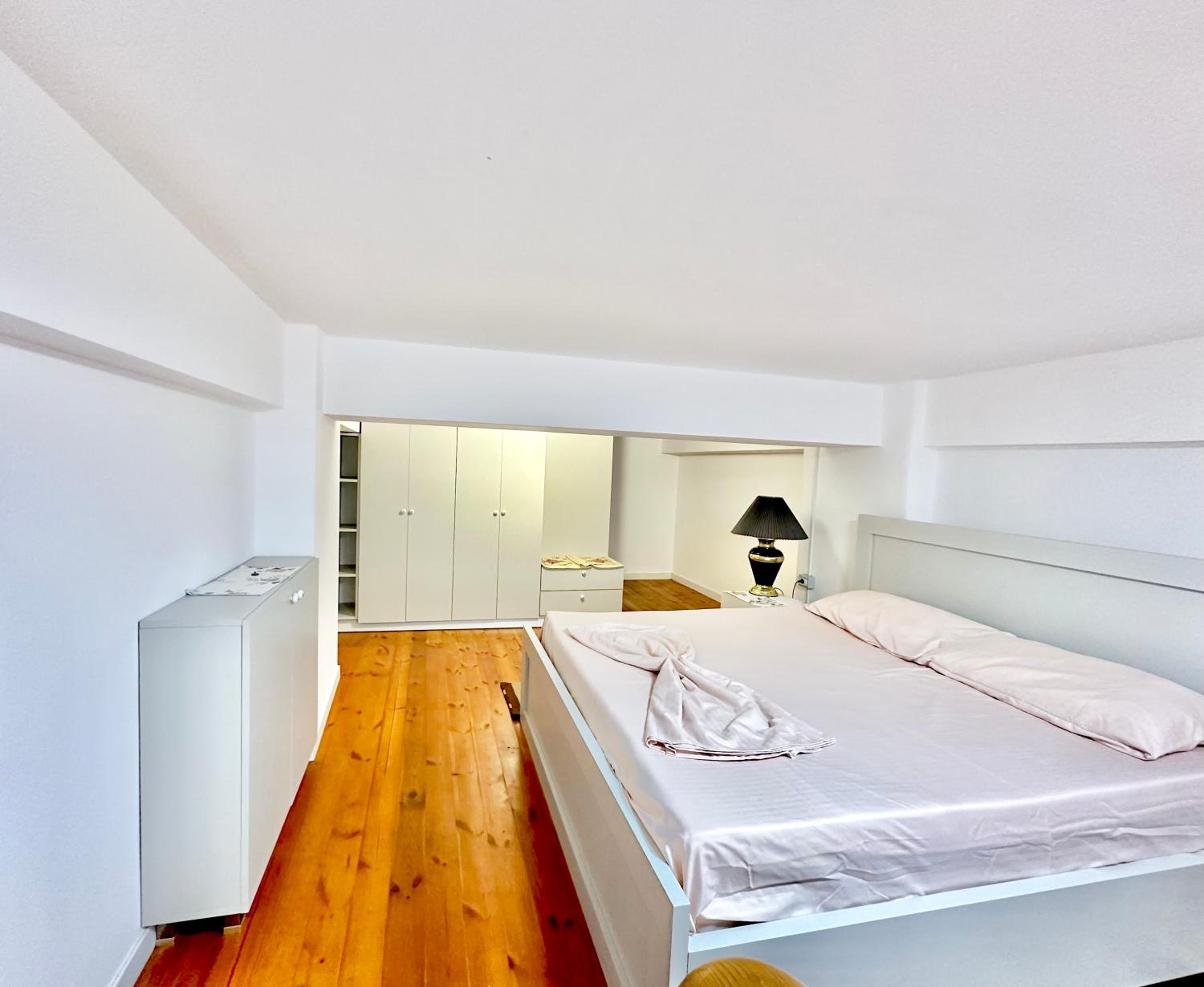 One-Bedroom Apartment With Balcony