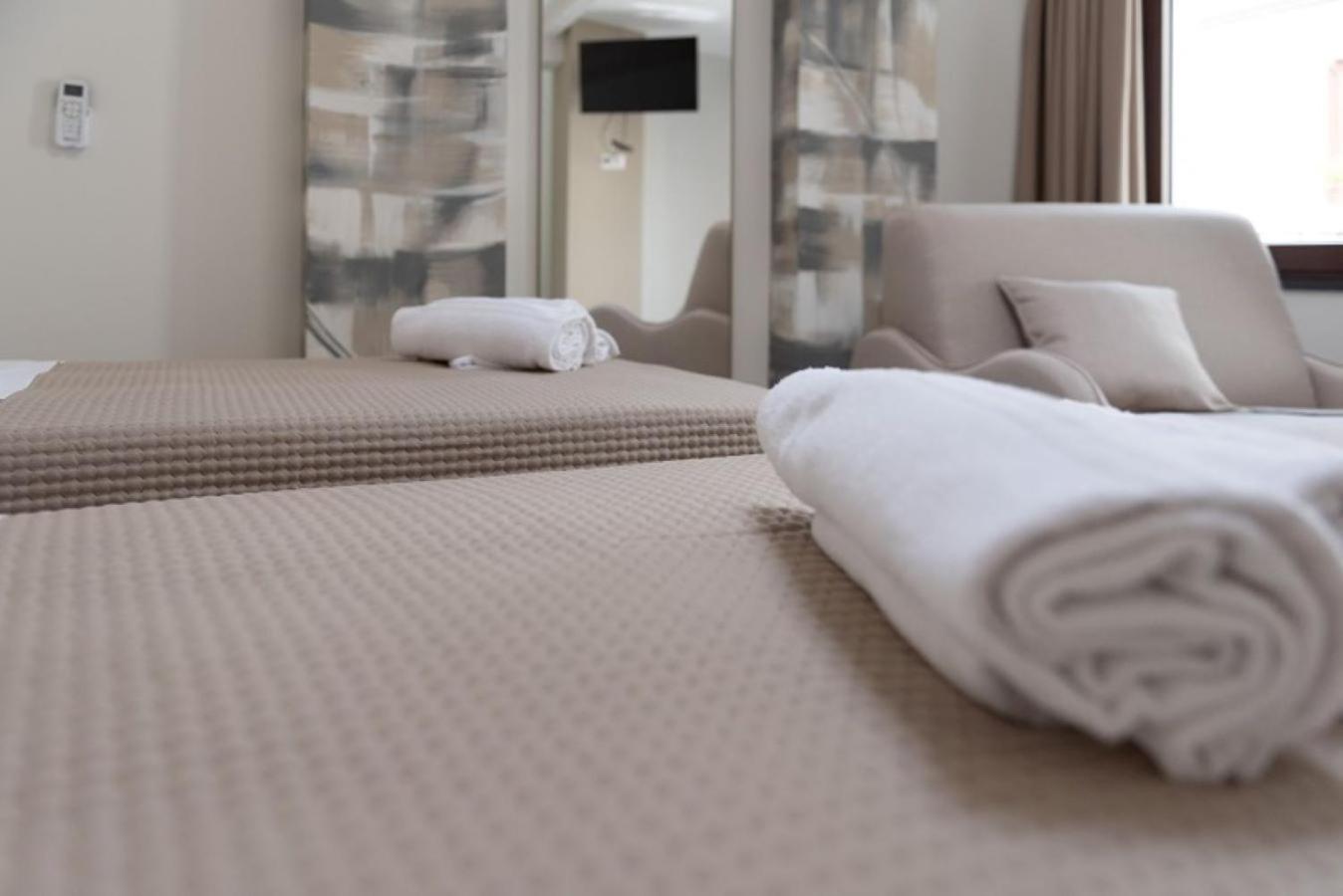 Superior Triple Room photo 2