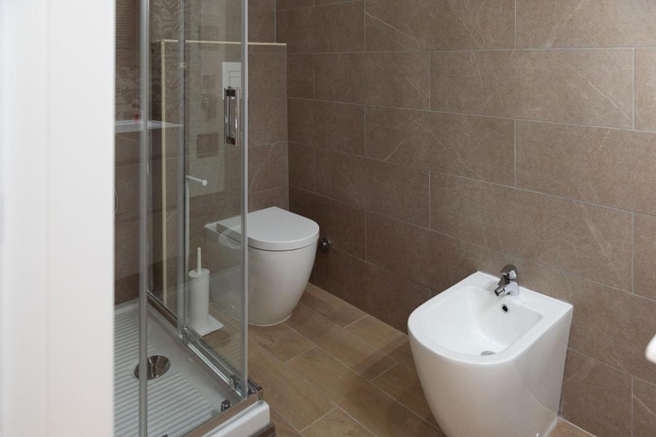 Double or Twin Room with Balcony photo 2
