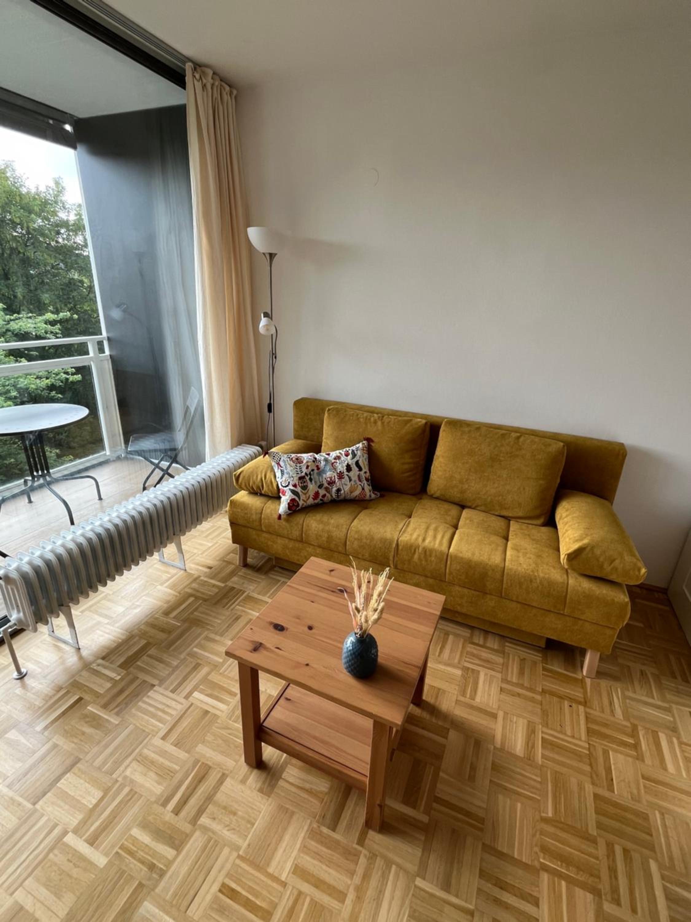 One-Bedroom Apartment photo 1