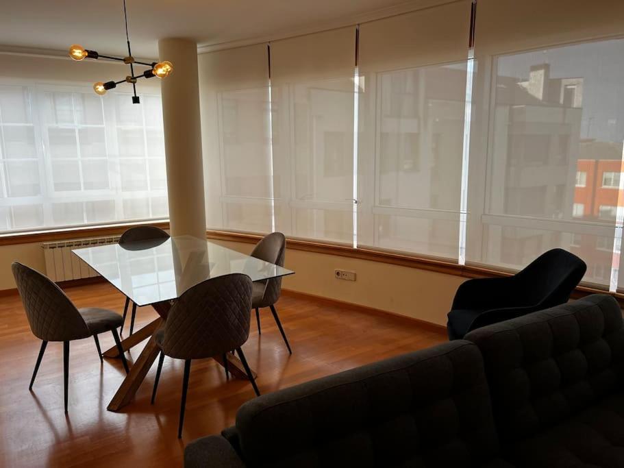 Three-Bedroom Apartment photo 3