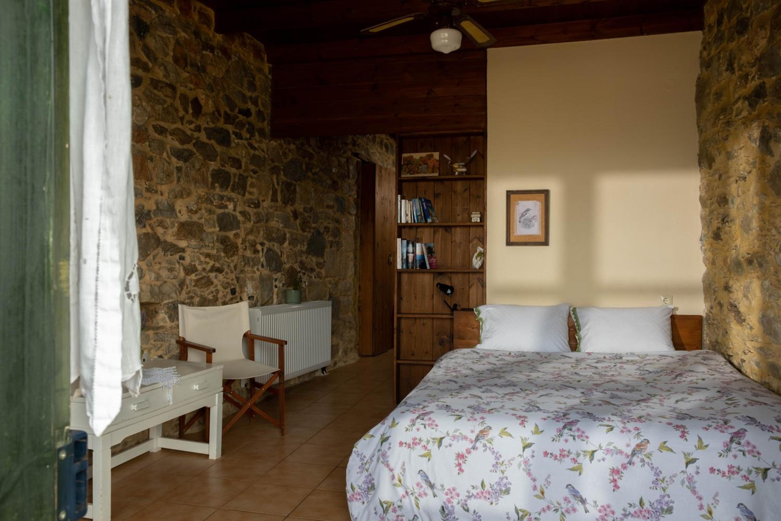 Triple Room with Terrace photo 1