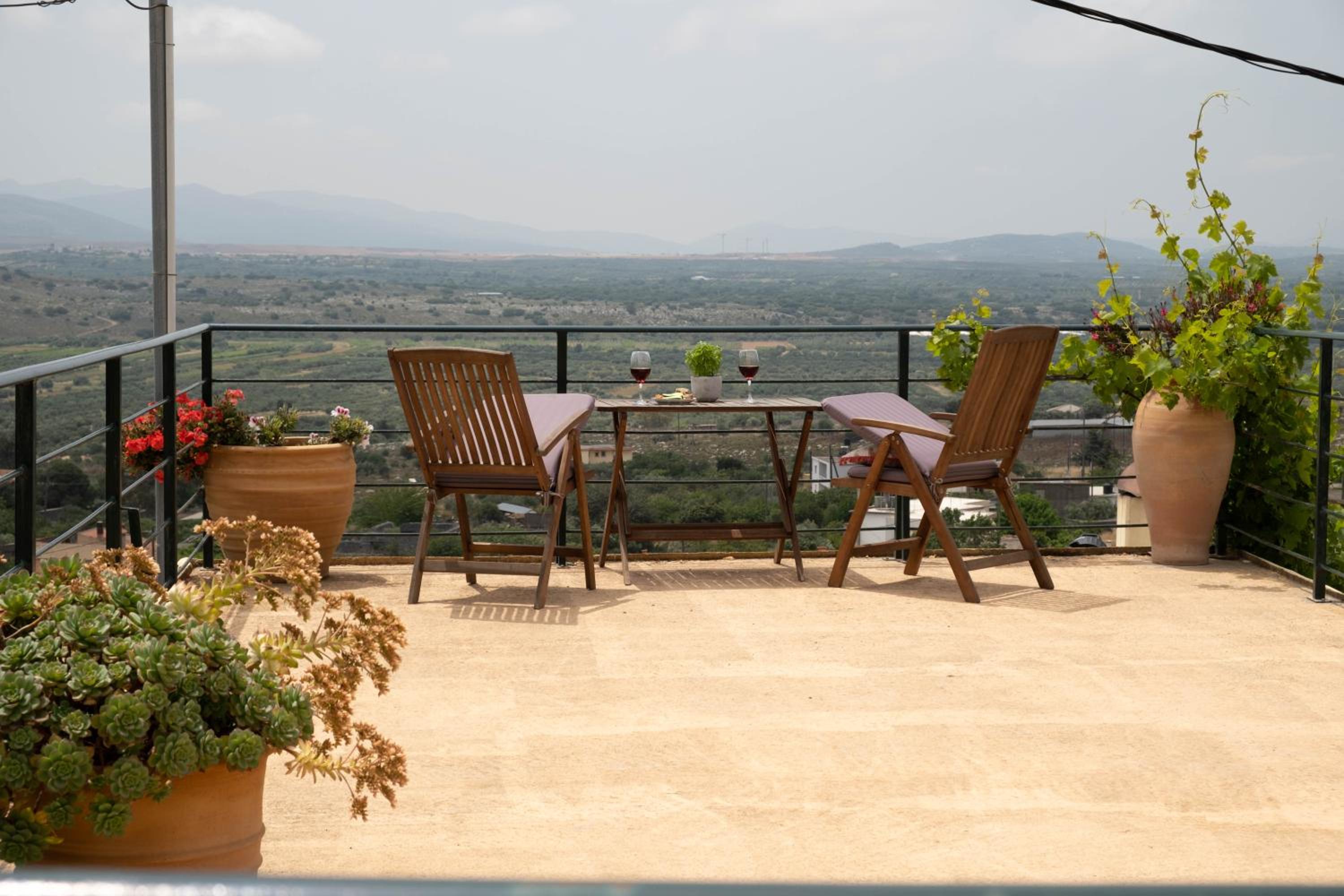 Triple Room with Terrace photo 2