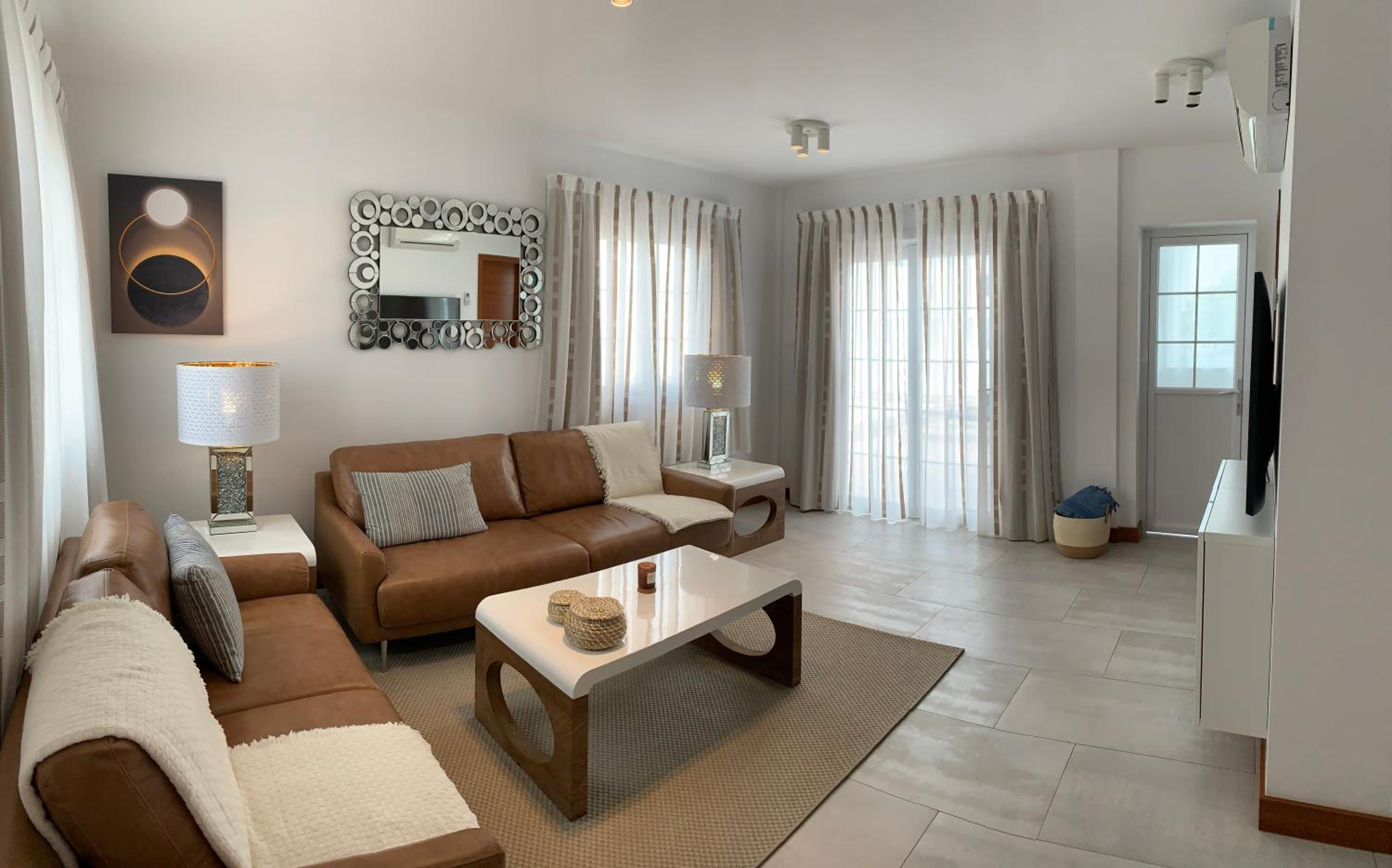 Villa de Tres Habitaciones