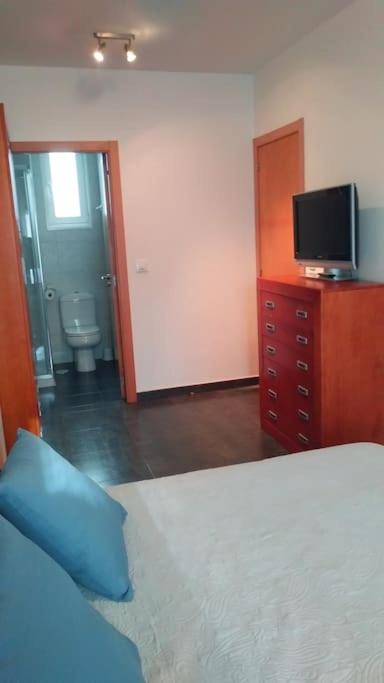Two-Bedroom Apartment photo 2