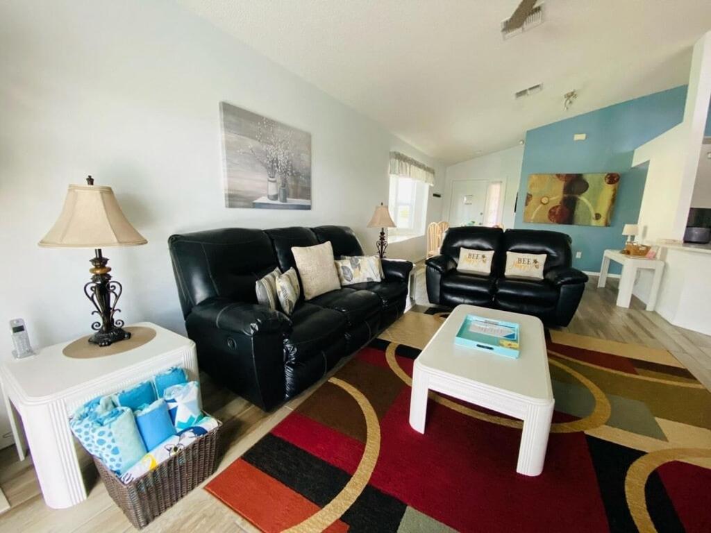 Villa photo 1