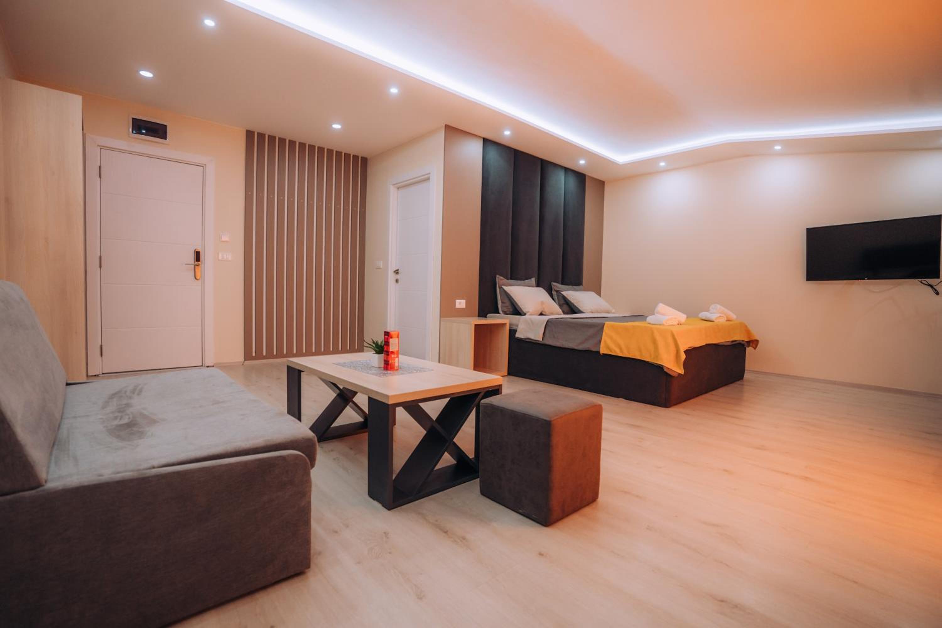 One-Bedroom Apartment with Balcony