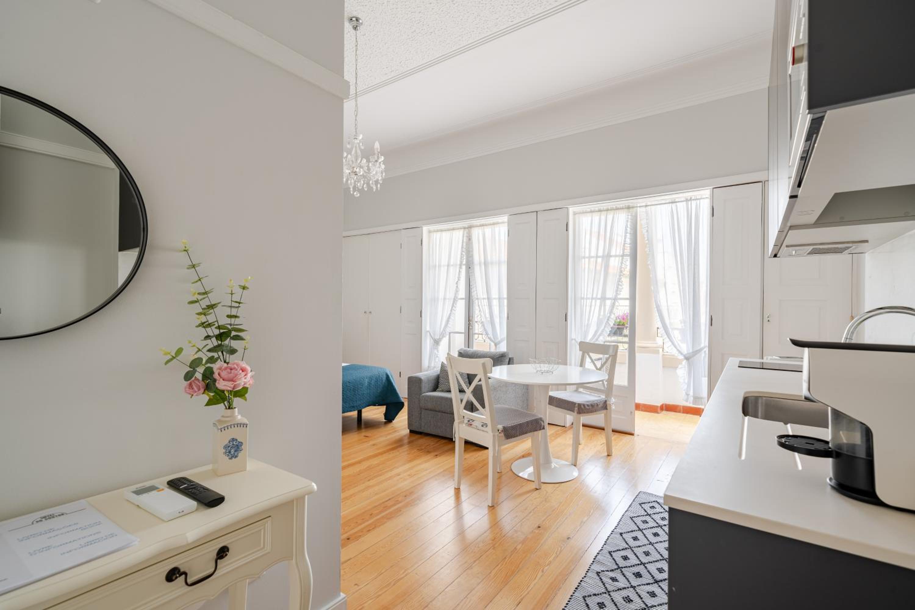 Studio Apartment