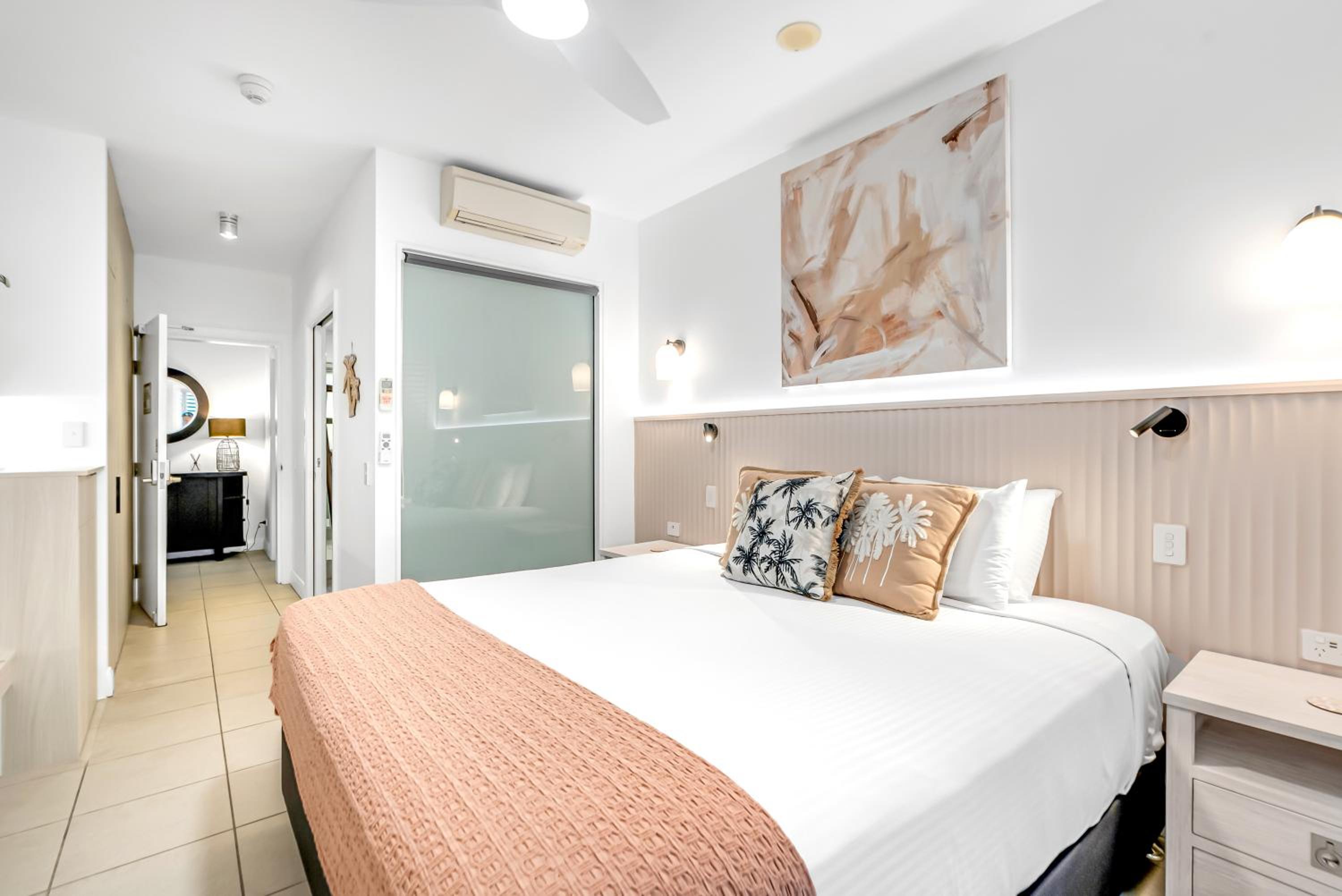 Ground Floor Studio Room 3411