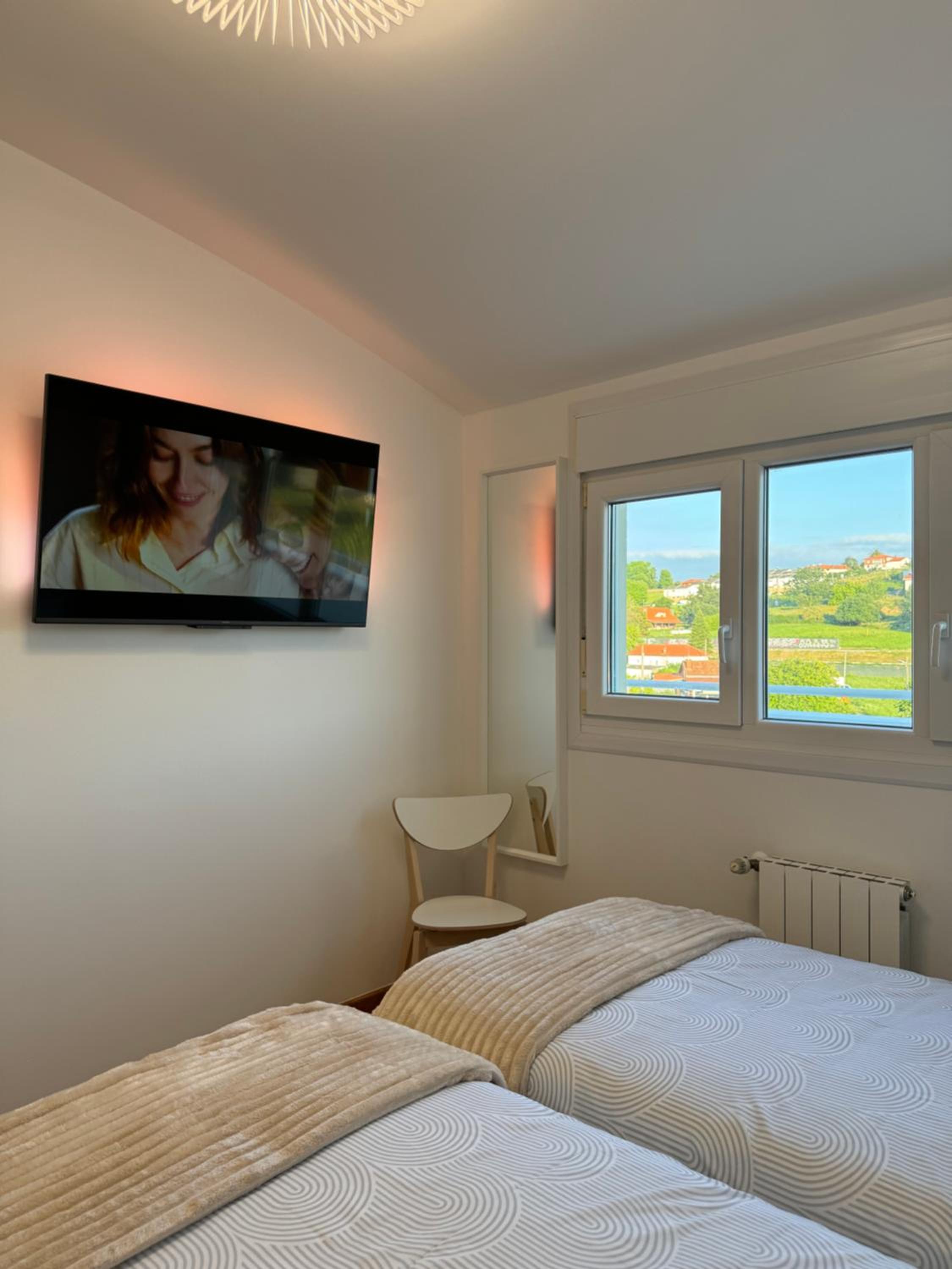 Apartamento de tres habitaciones con vista