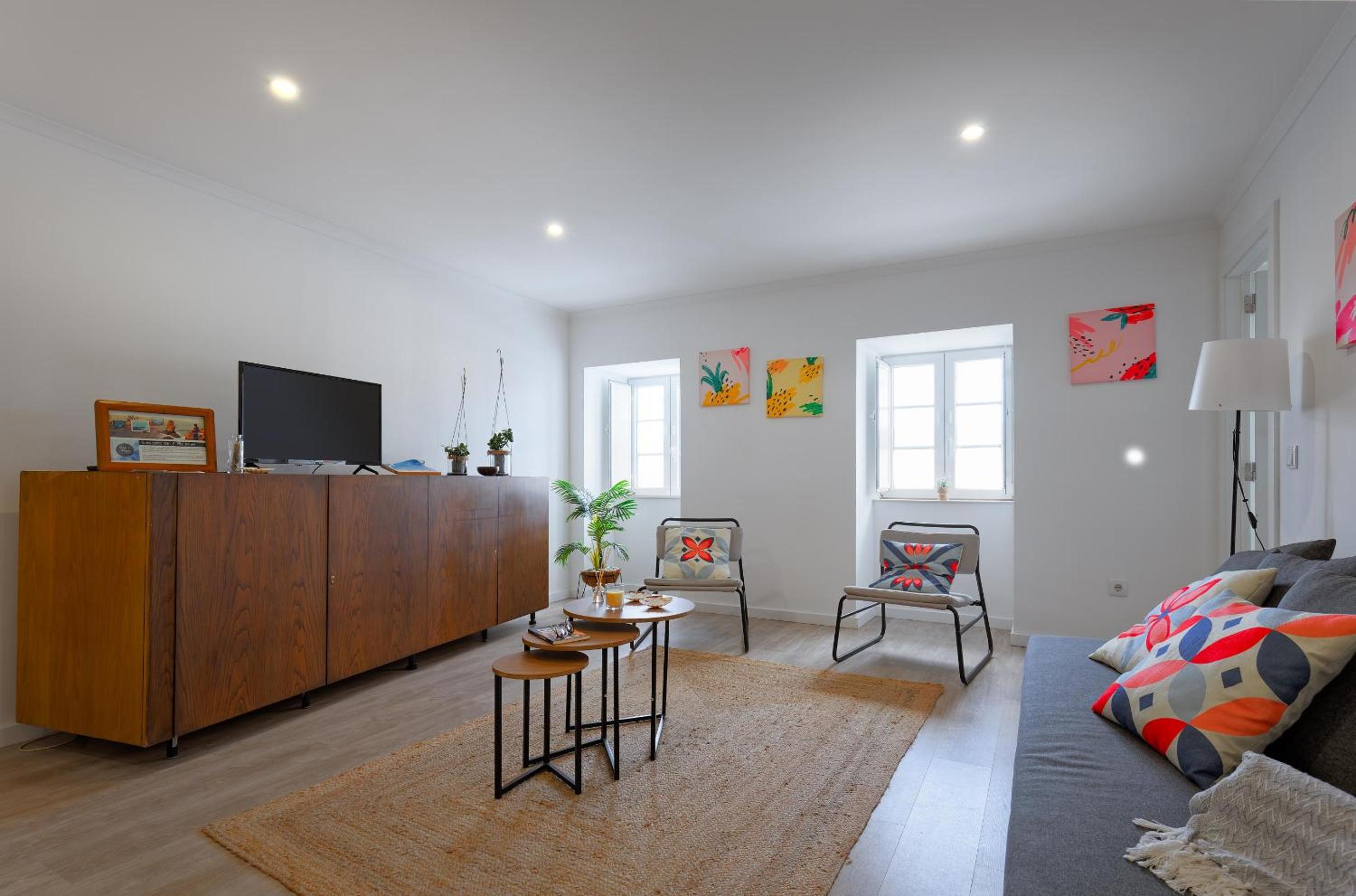 Three-Bedroom Apartment photo 1