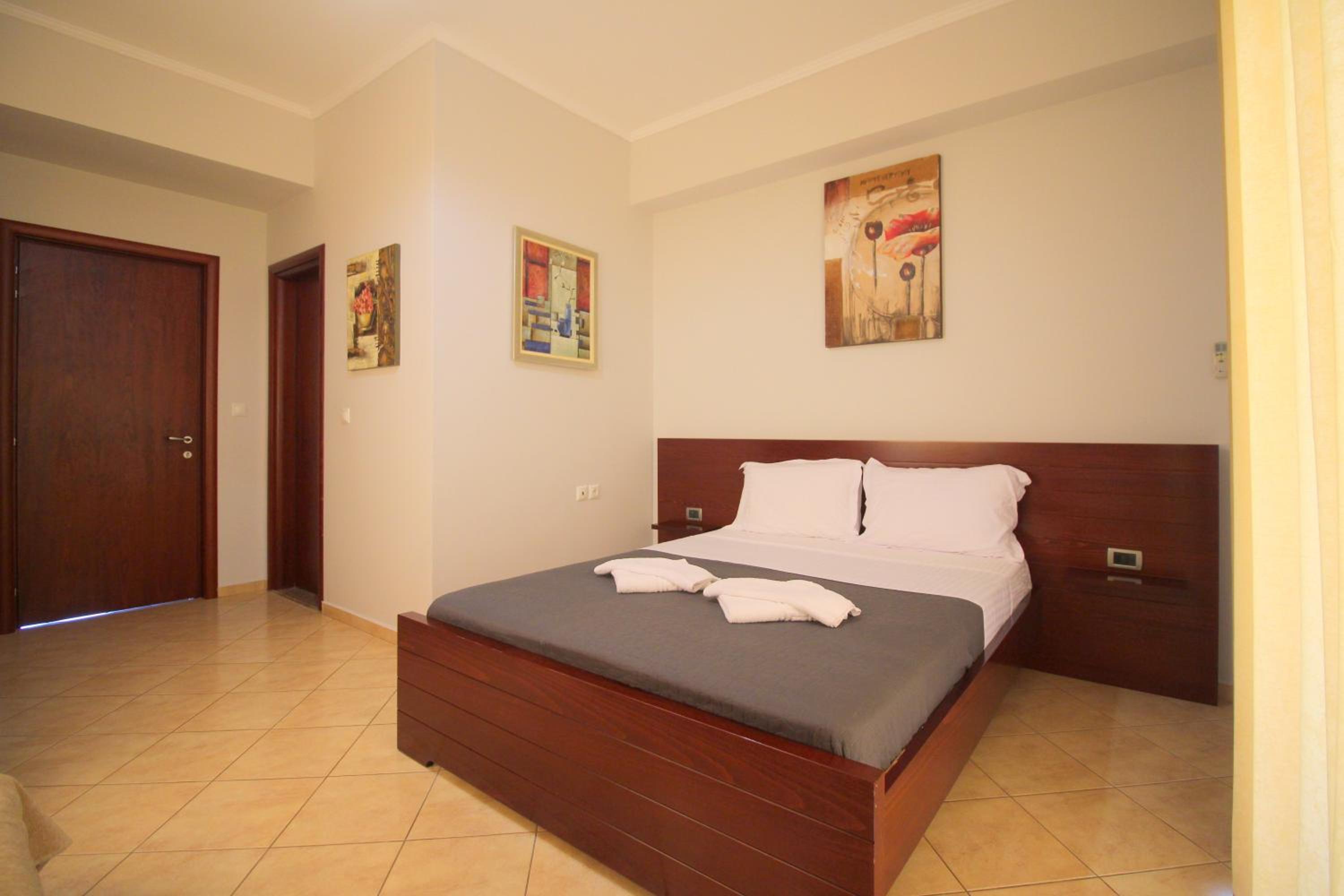 Double Room with Balcony photo 3