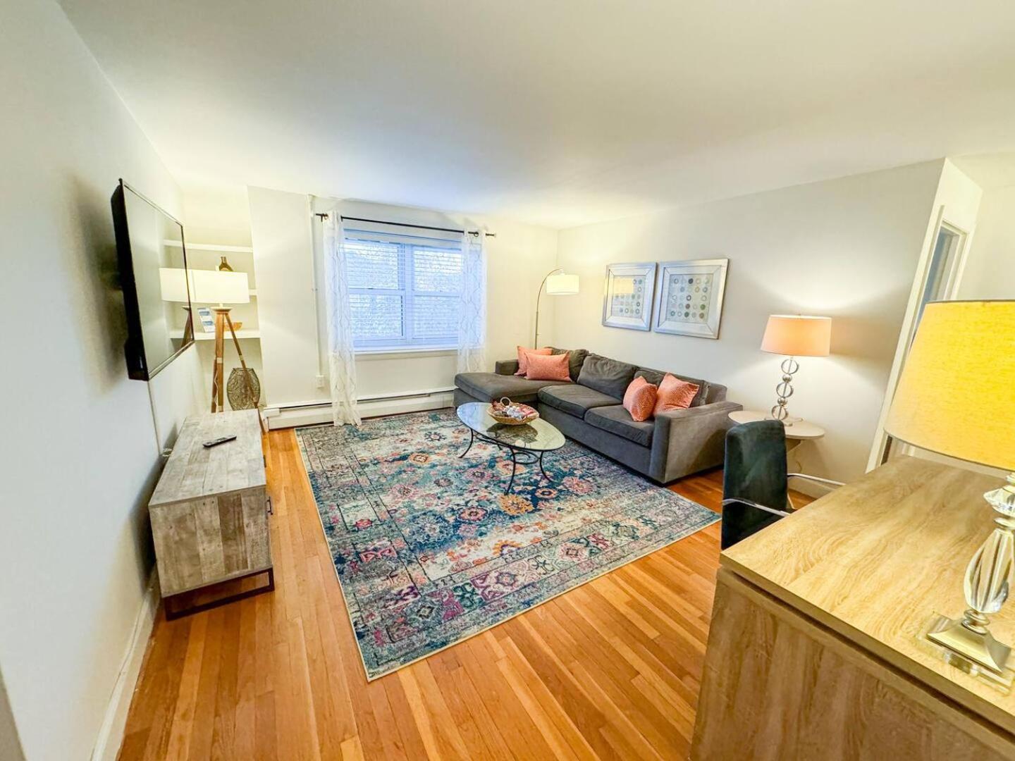 Two-Bedroom Apartment photo 3