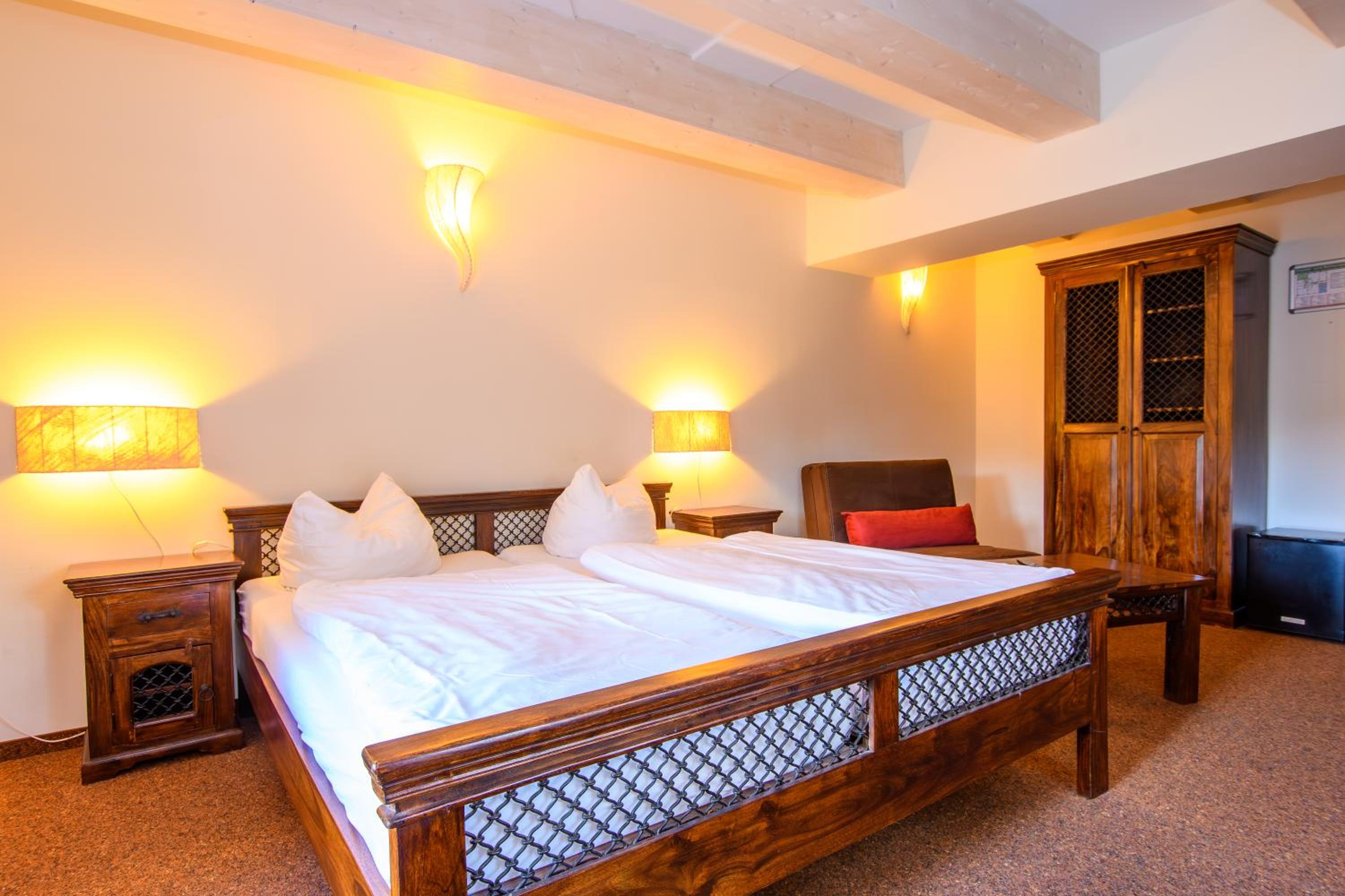 Double Room with Private External Bathroom photo 3