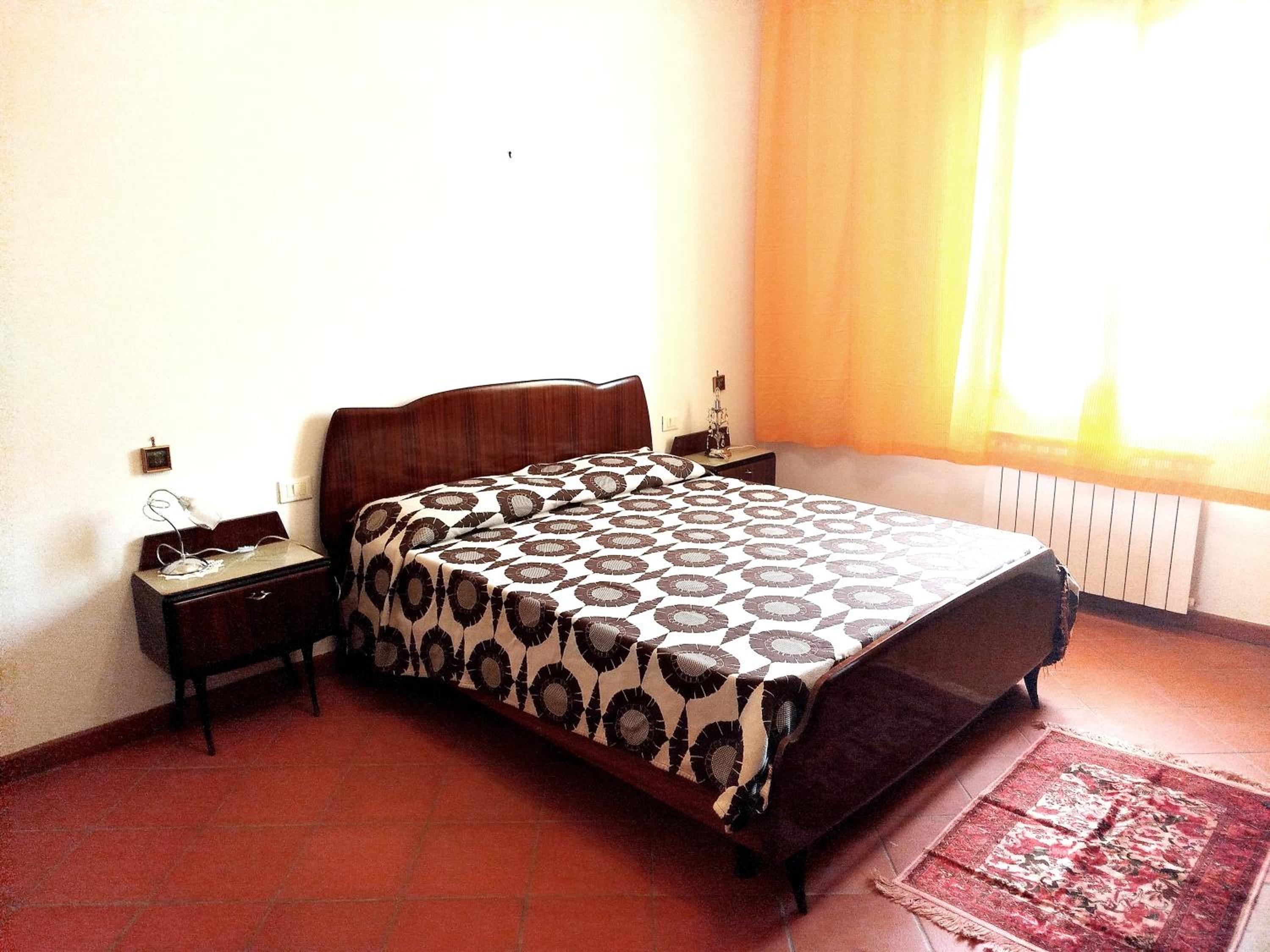 Large Double Room photo 1