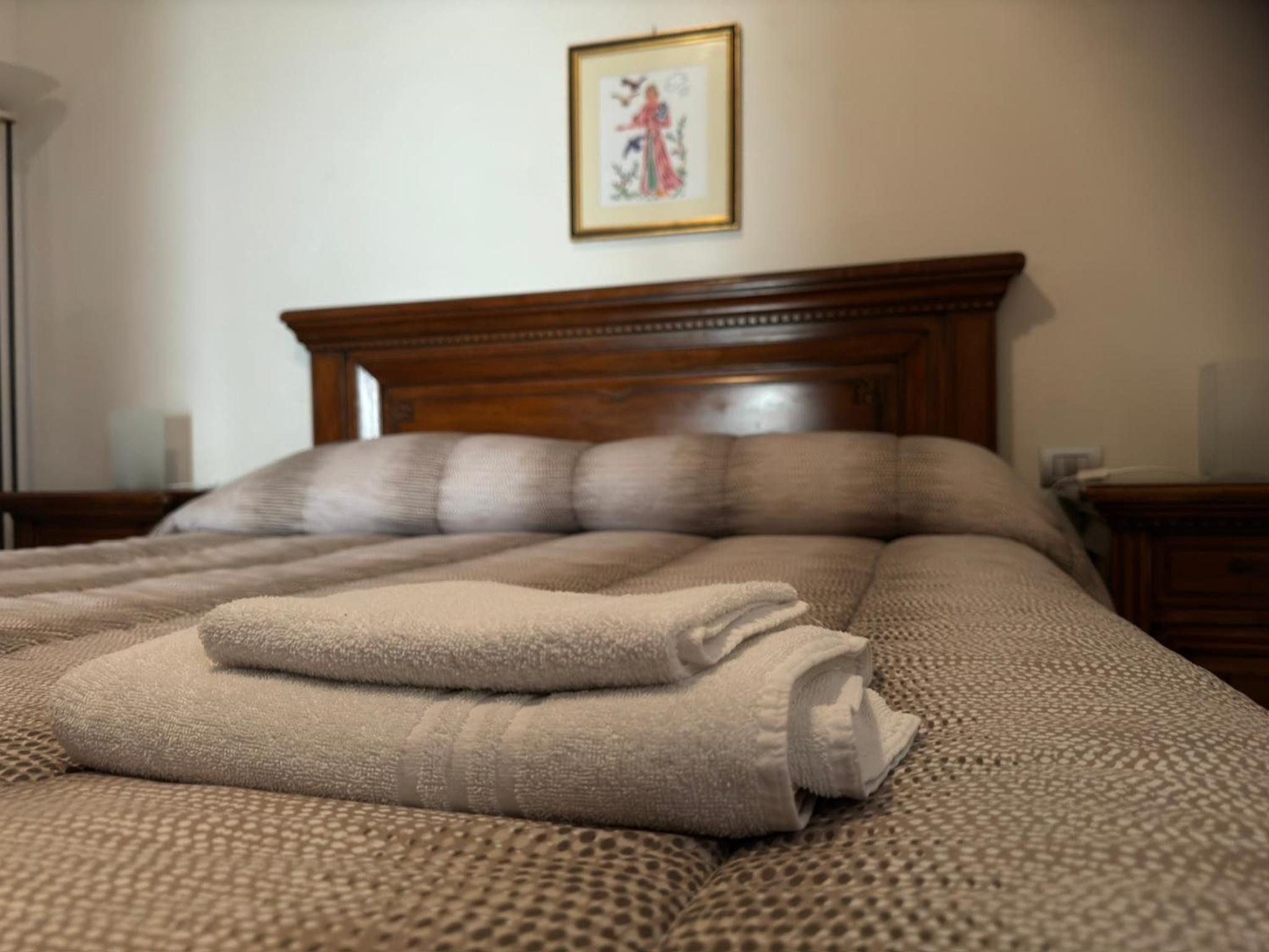 Two-Bedroom House - Photo 12