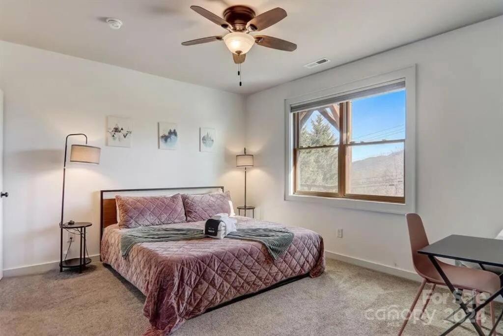 Four-Bedroom House photo 1