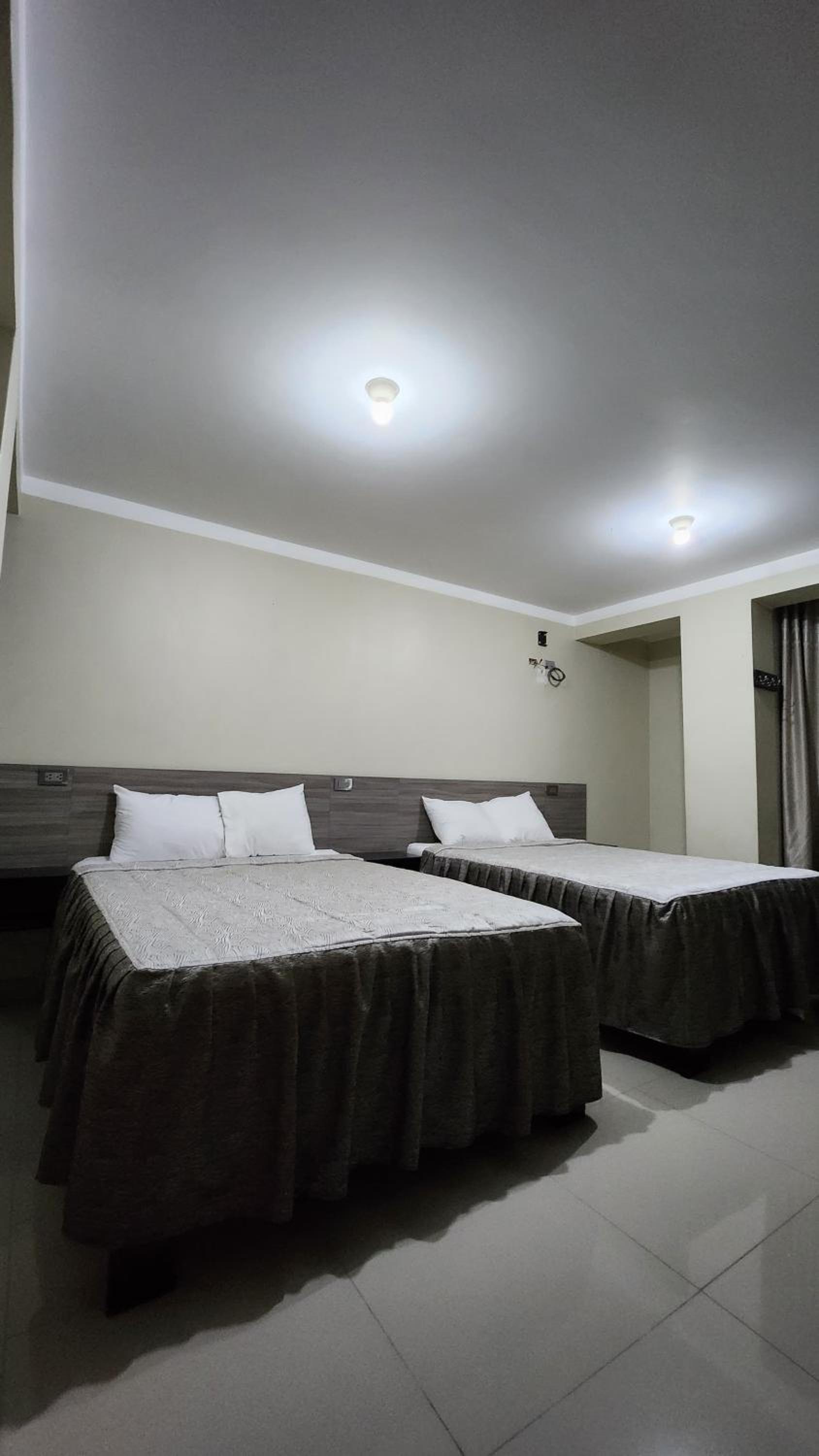 Large Double Room photo 2
