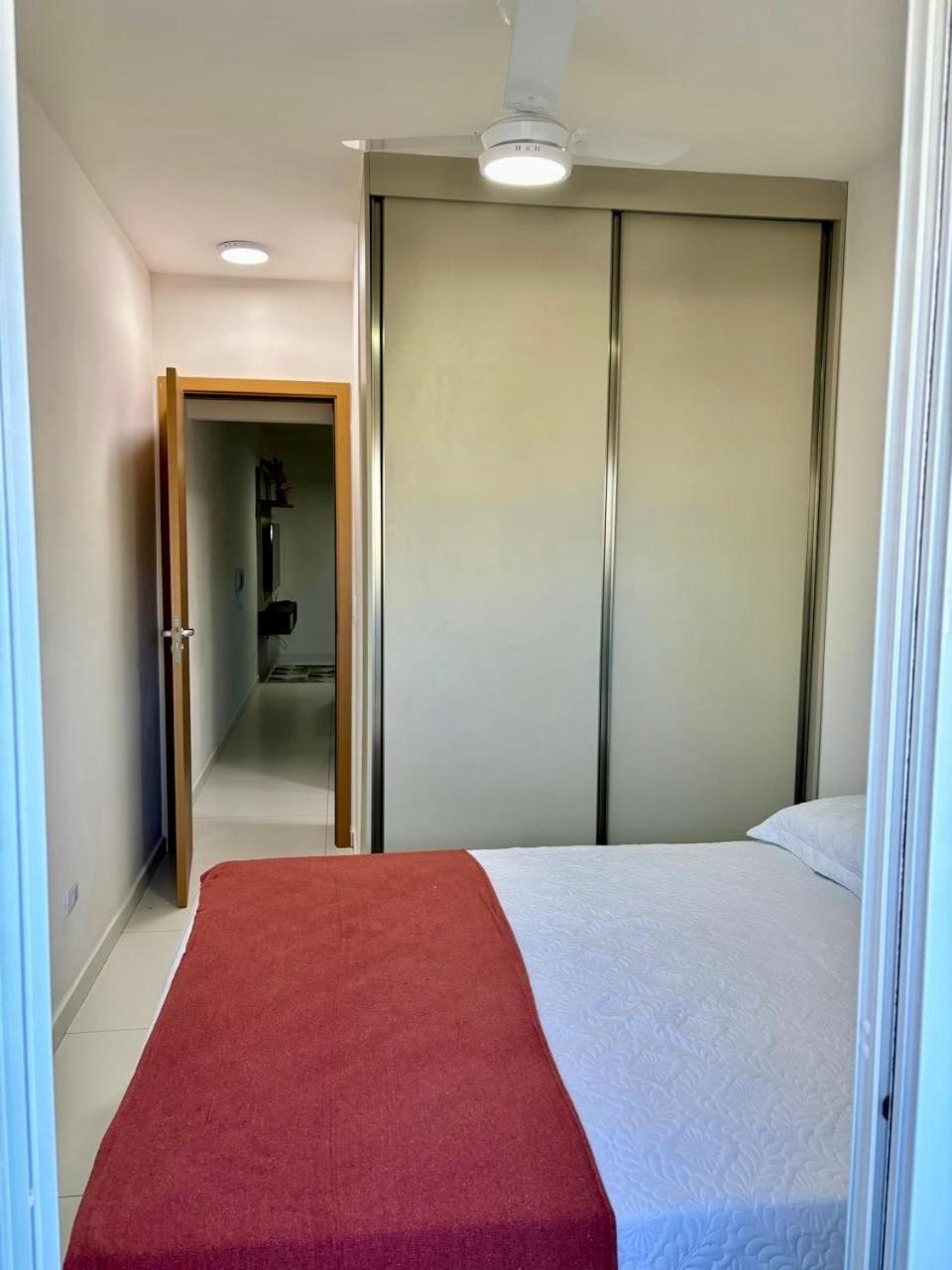 One-Bedroom Apartment with Balcony and Mountain View   photo 1