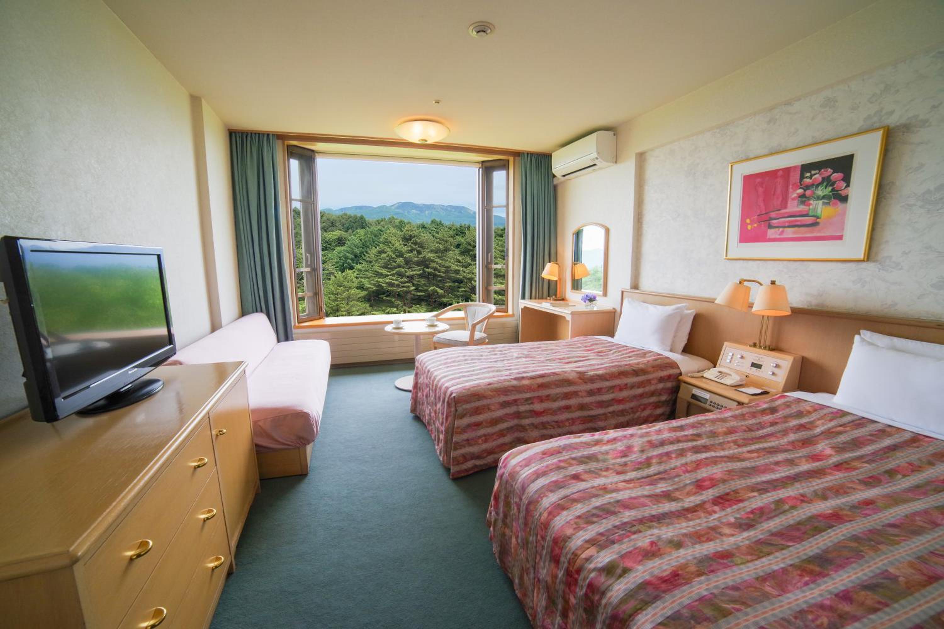 Twin Room - Mt. Motoshirane Side (3rd Floor) - Non-Smoking