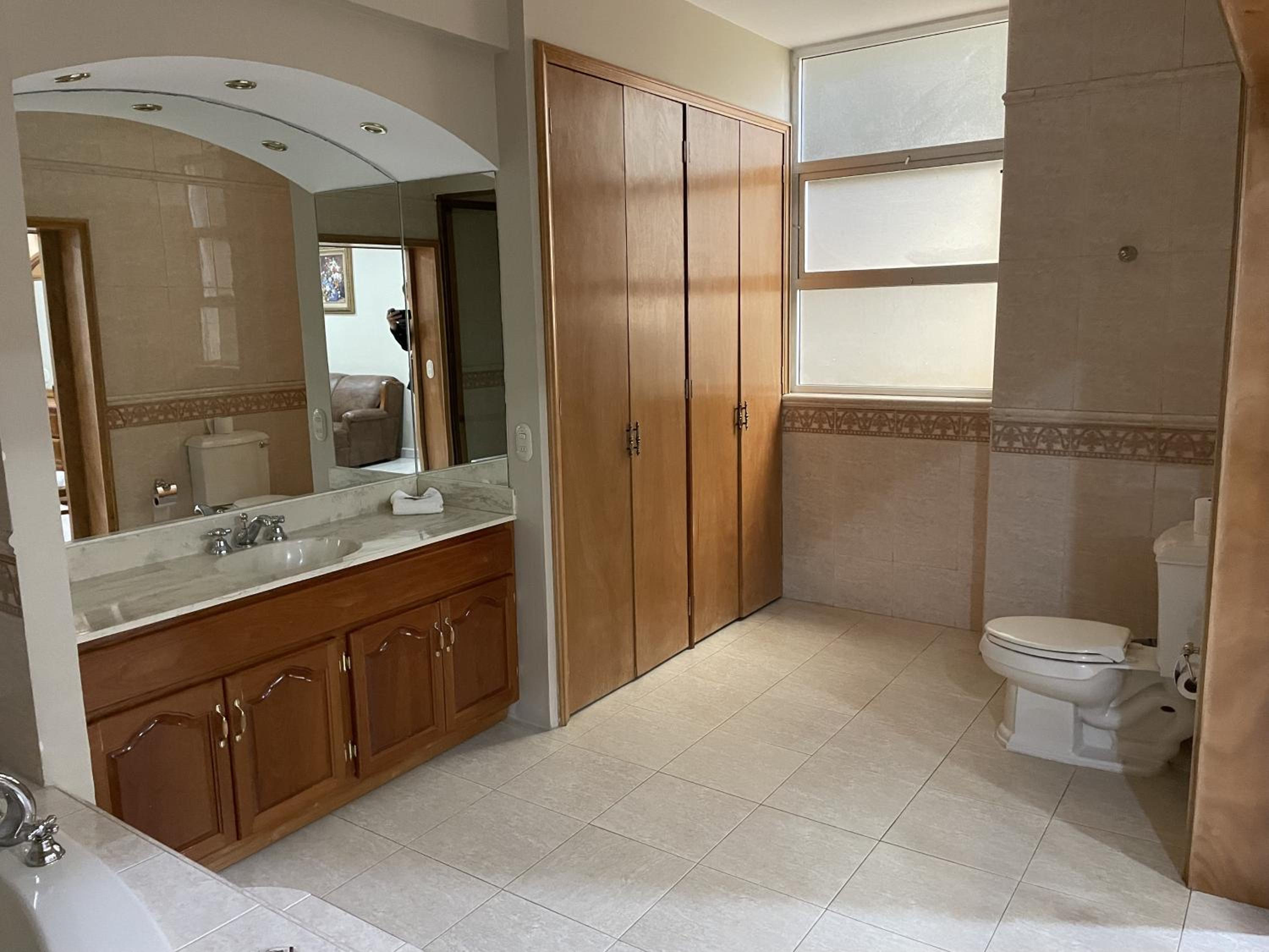 Standard Suite photo 2