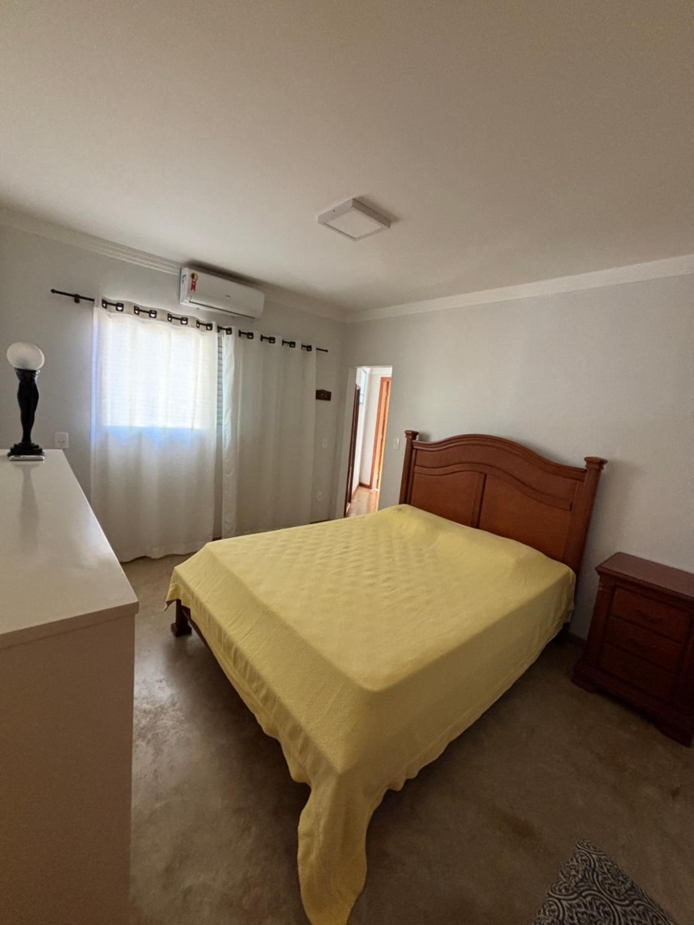 Four-Bedroom House photo 1