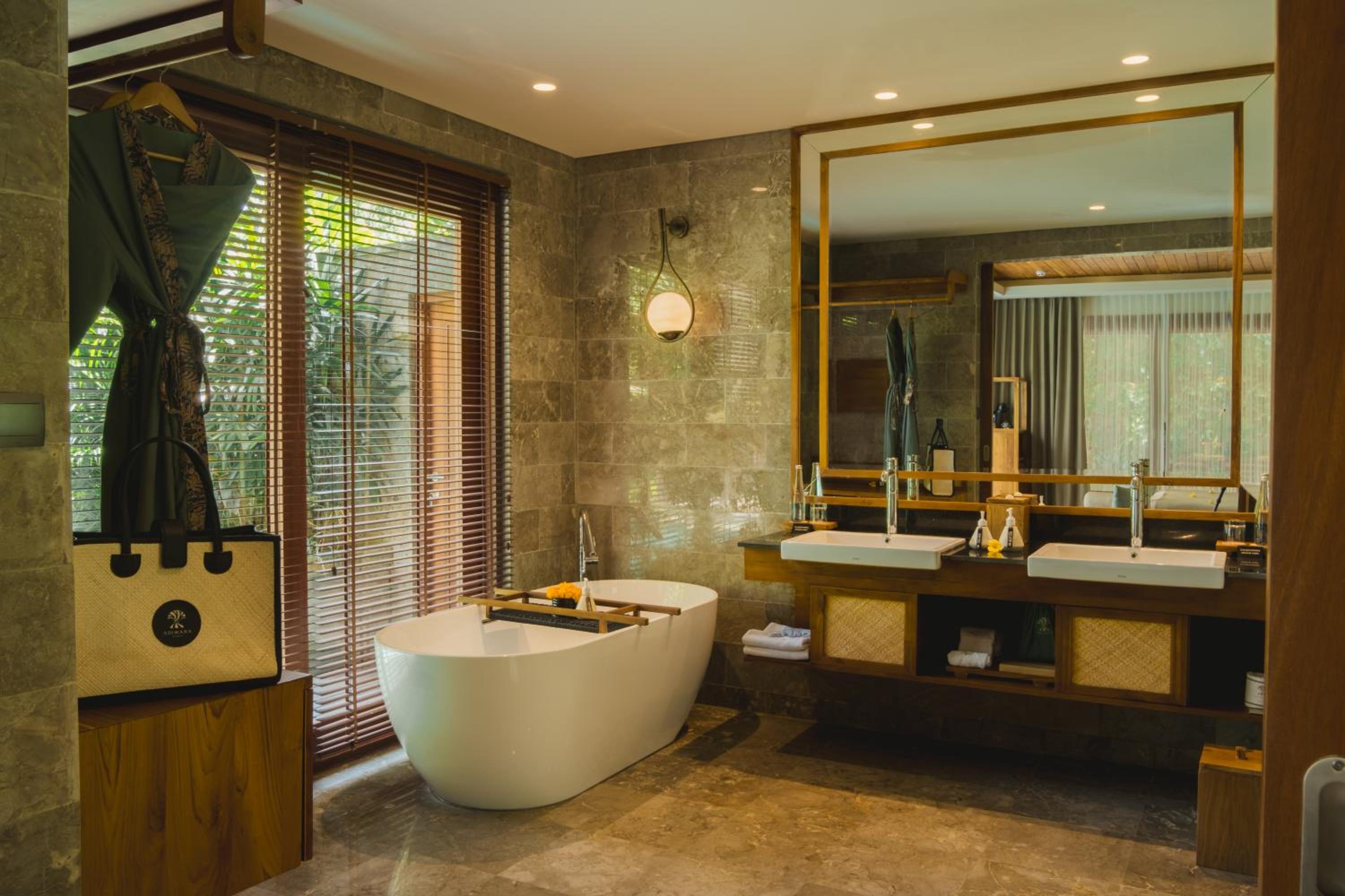 Signature Heated Pool Villa with Jungle View