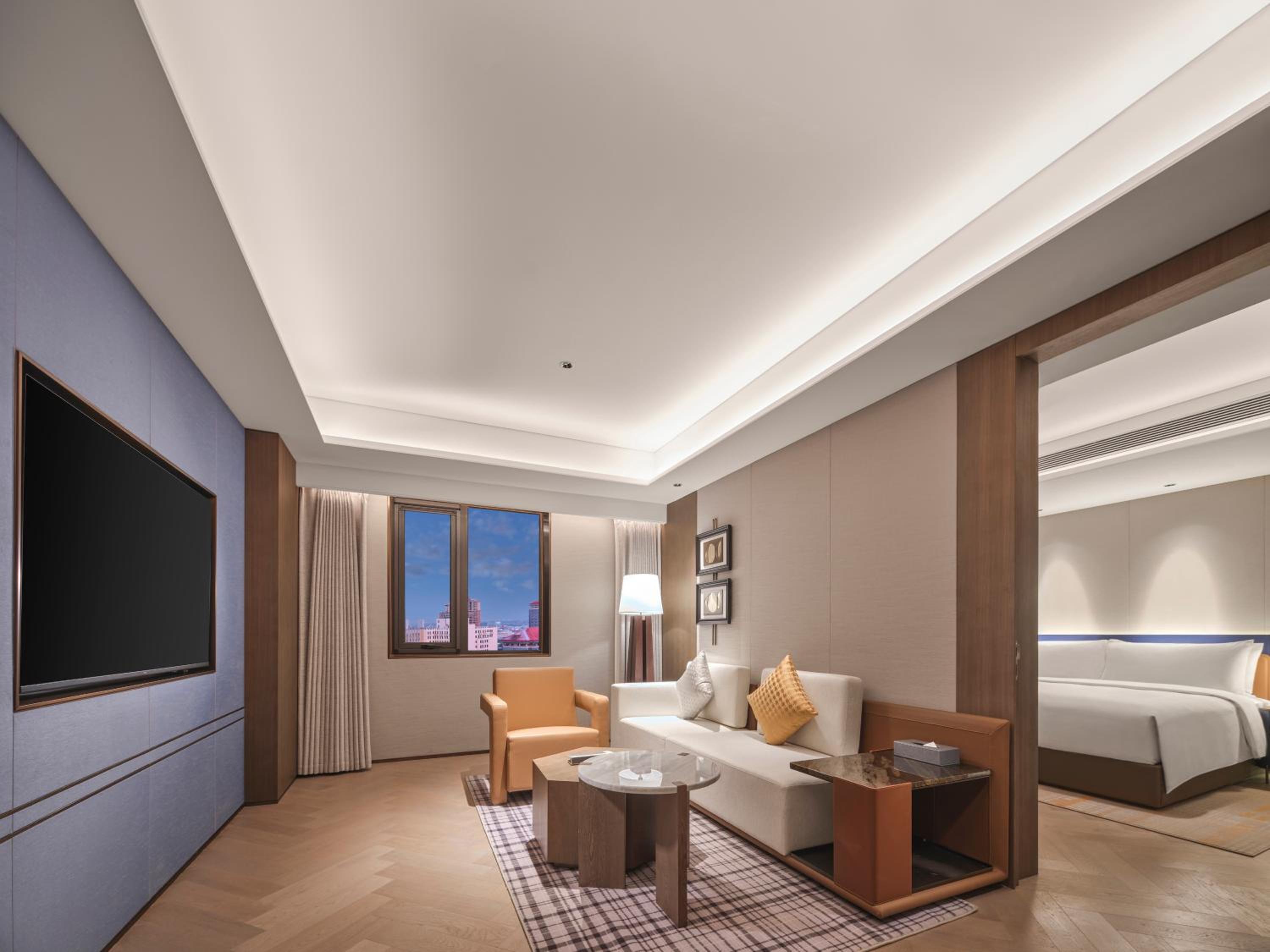 Premium King Suite