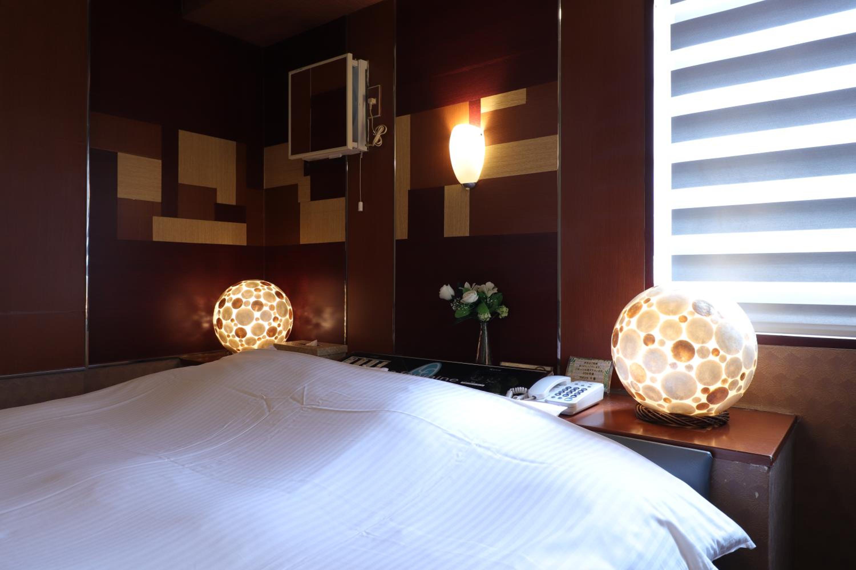 Double Room with Spa Bath photo 3