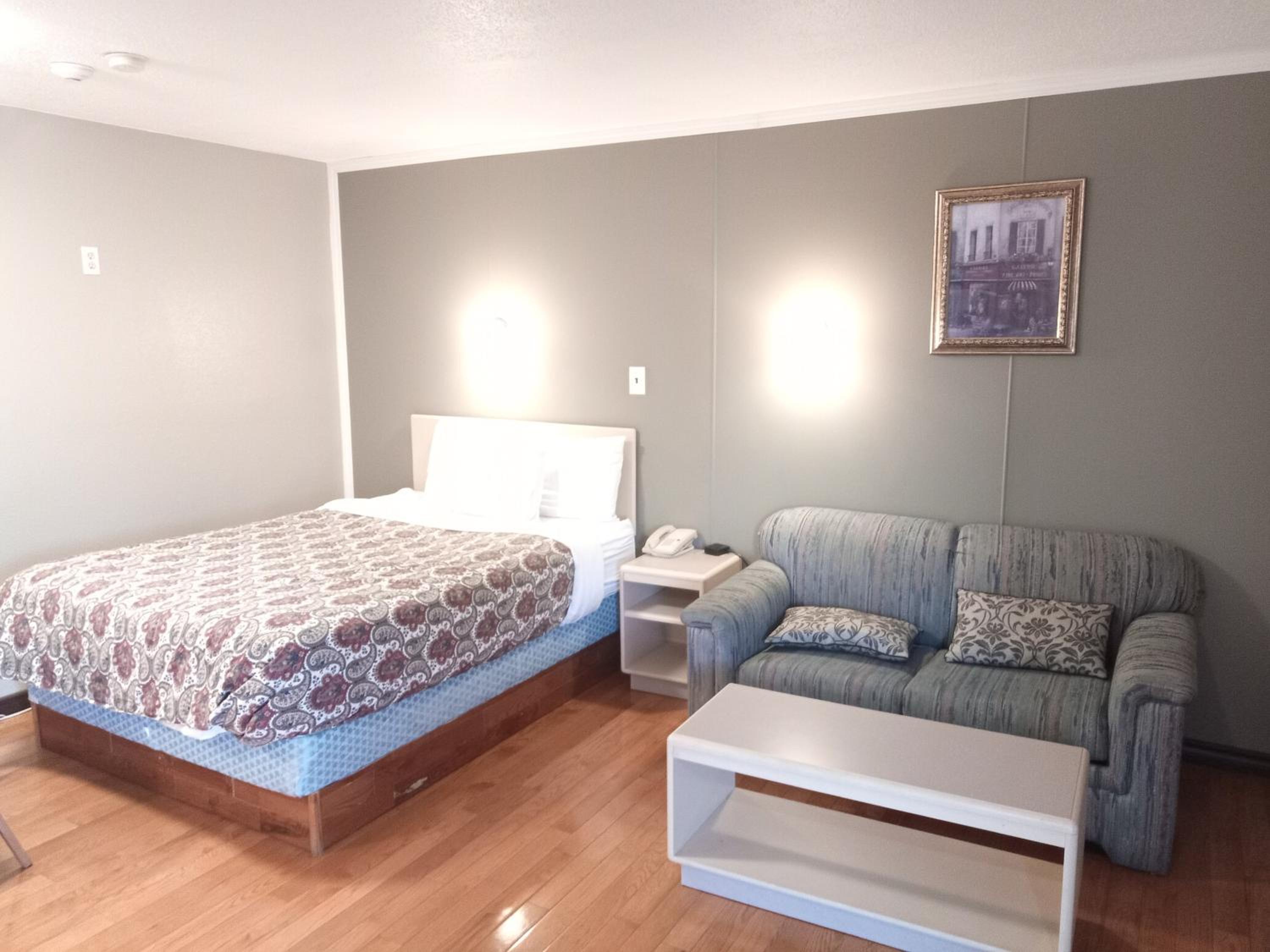 Standard Queen Room photo 1