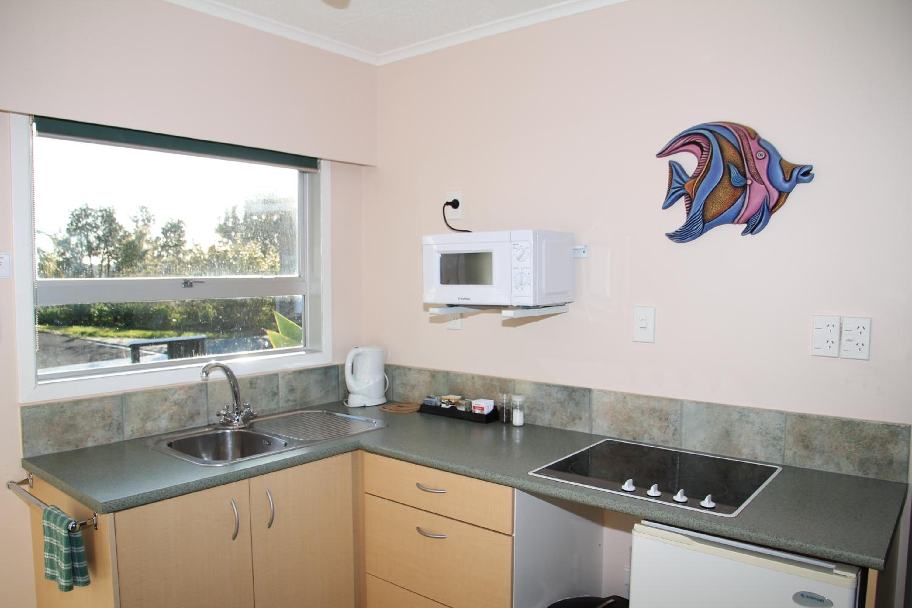 Two-Bedroom Apartment with Ocean View - Photo 7